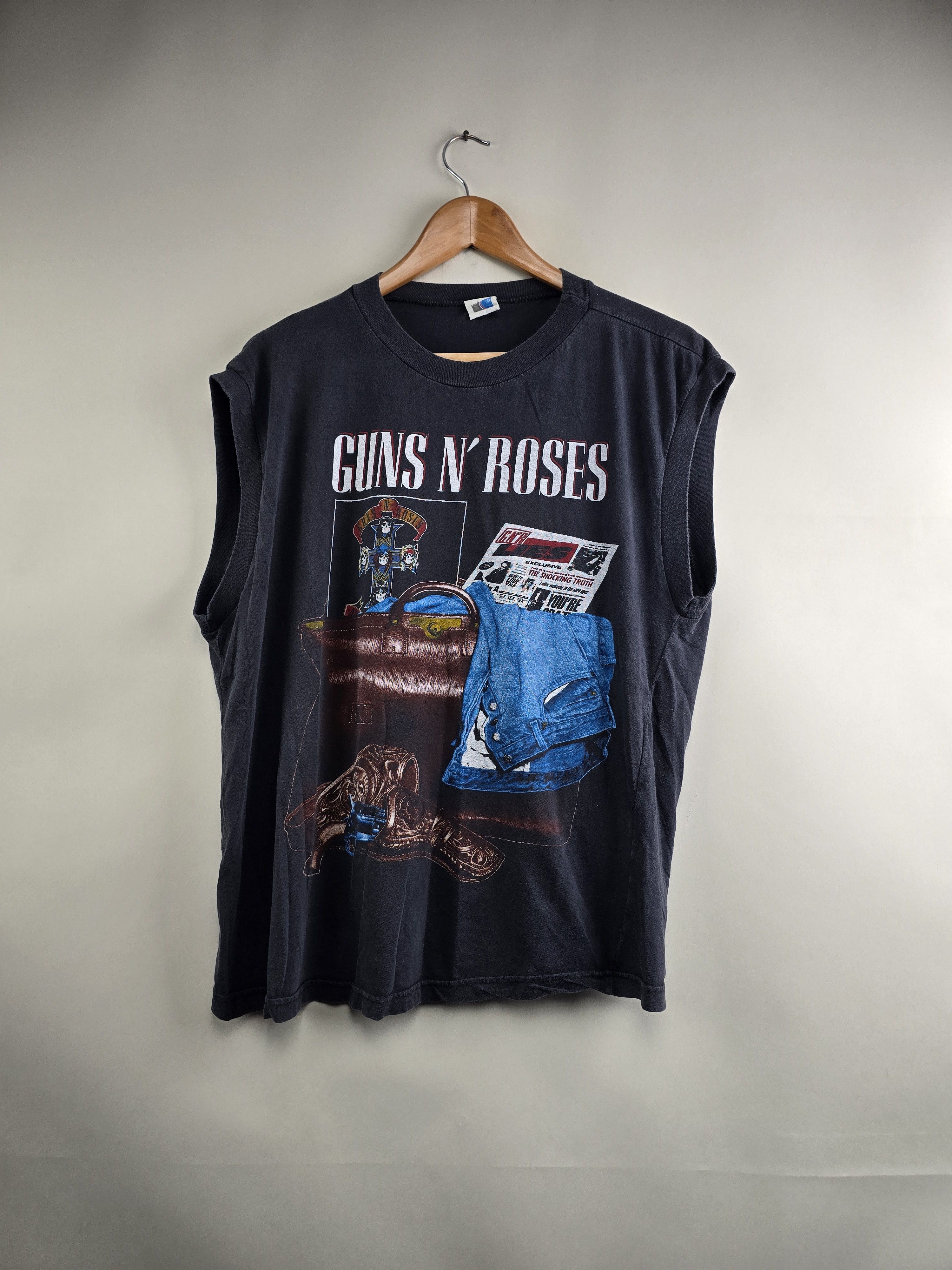 Band Tees × Guns N' Roses × Vintage 90s Guns N' Roses Lies Muscle tee S 22" 26" Size US M / EU 48-50 / 2 - 7 Thumbnail