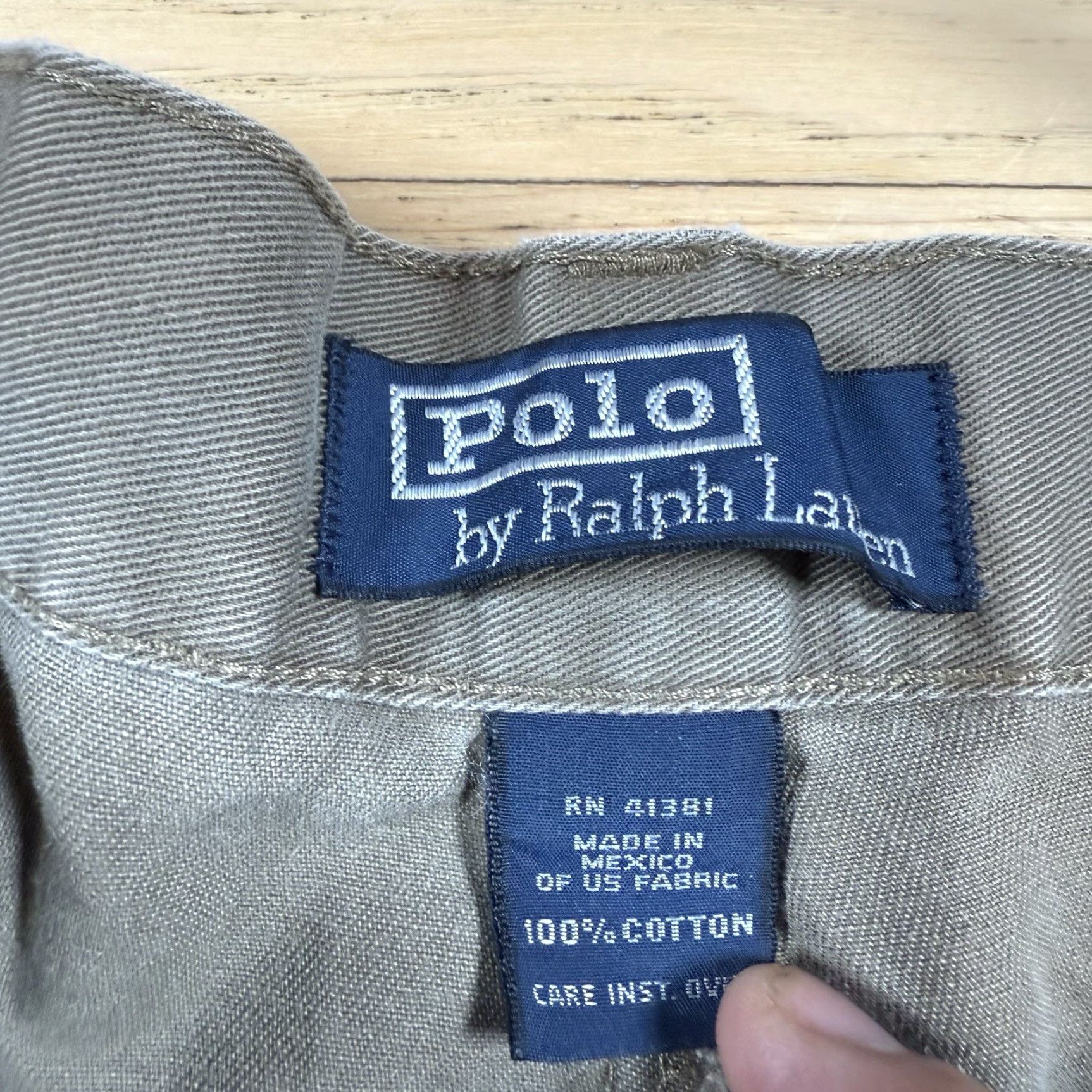 Polo Ralph Lauren VINTAGE Polo Ralph Lauren Chino Shorts Mens 34 Khaki Beige Cargo Loose 90s Mens Size US S / EU 44-46 / 1 - 4 Thumbnail