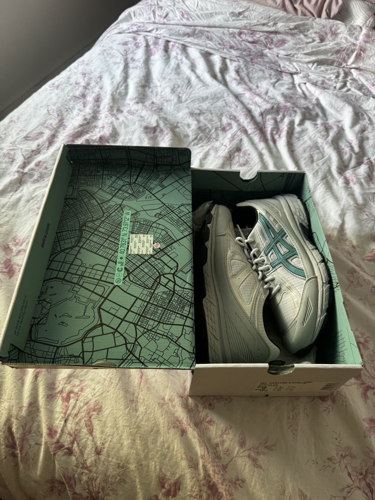 Asics × HIDDEN ASICS x Hidden NY Gel-Venture 6 Size US 10 / EU 43 - 1 Thumbnail