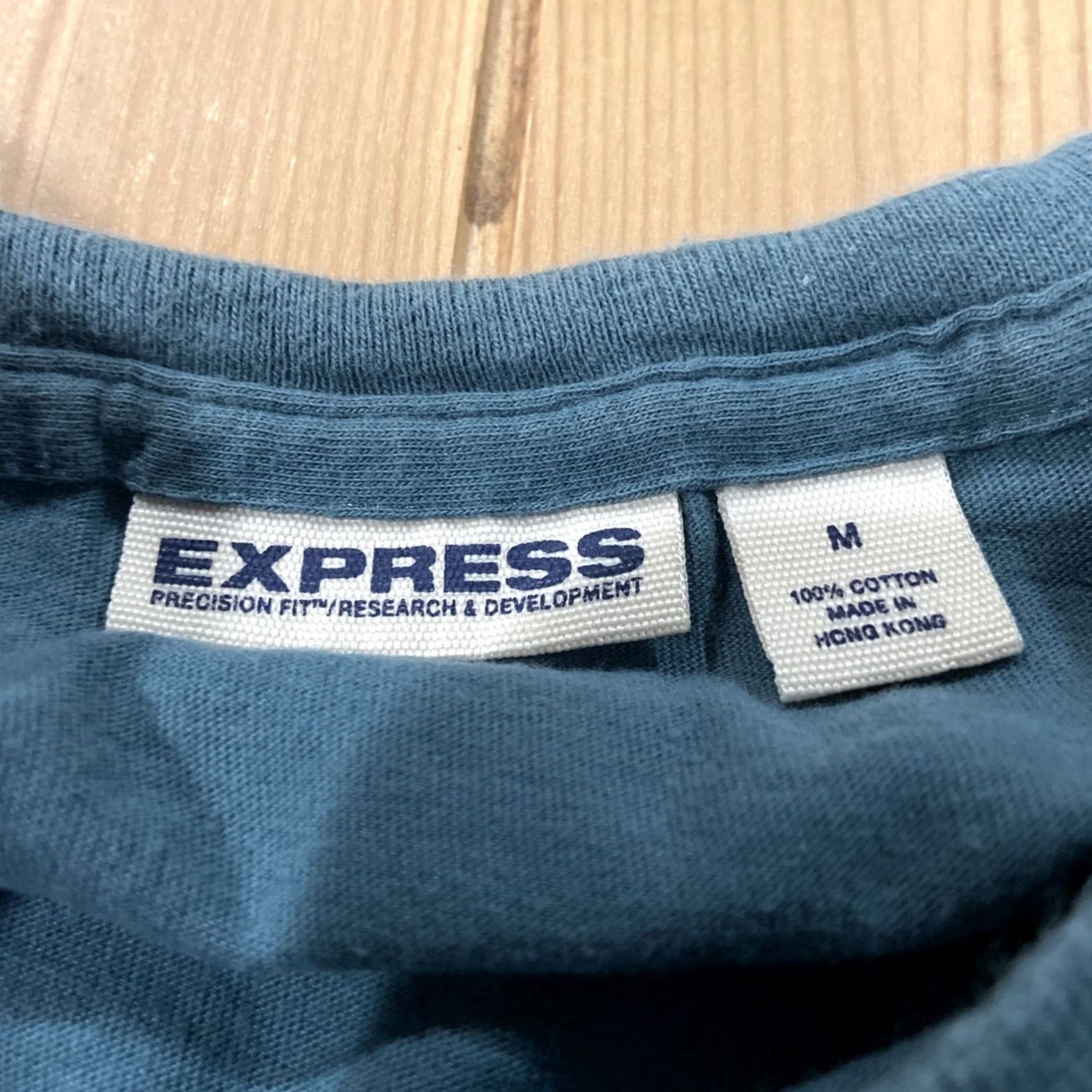 Express VINTAGE Express Shirt Mens M Long Sleeve Navy? Green Skull Patch Grunge Y2K Size US M / EU 48-50 / 2 - 3 Thumbnail