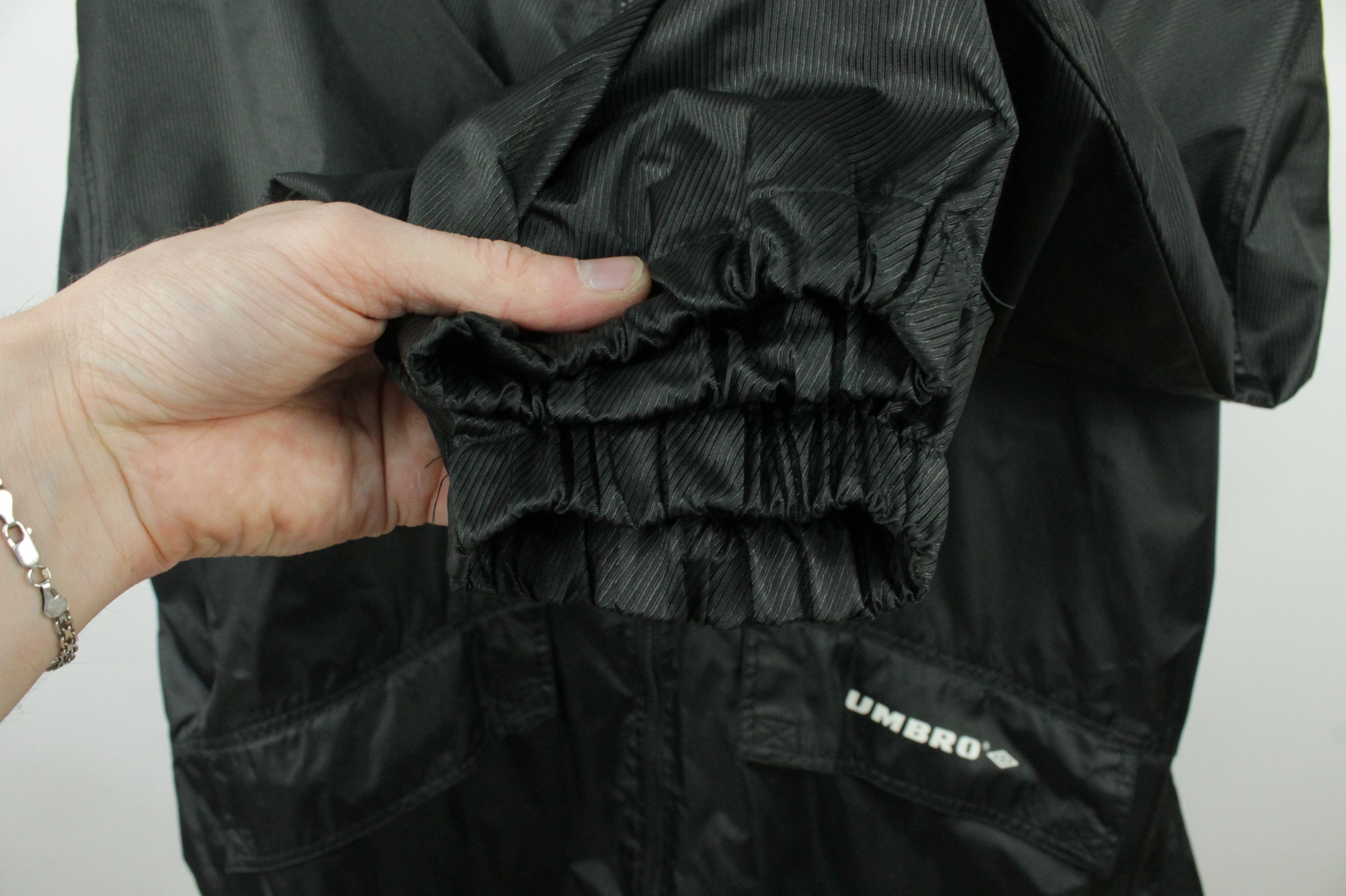 Umbro Vintage Umbro Pro Training Sportswear Rain Jacket Size US XL / EU 56 / 4 - 5 Thumbnail