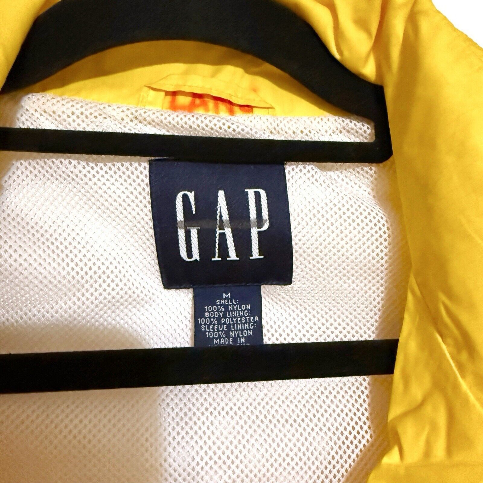 Gap Gap Yellow Rain Jacket Windbreaker Men's Medium Vintage Y2K Size US M / EU 48-50 / 2 - 2 Thumbnail
