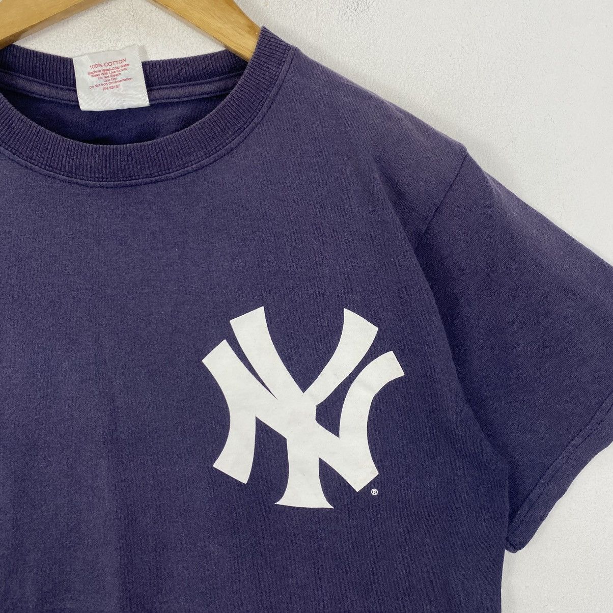 New York Yankees Vintage Y2K Majestic Derek Jeter NY Yankees Shirt Size M Size US M / EU 48-50 / 2 - 4 Thumbnail