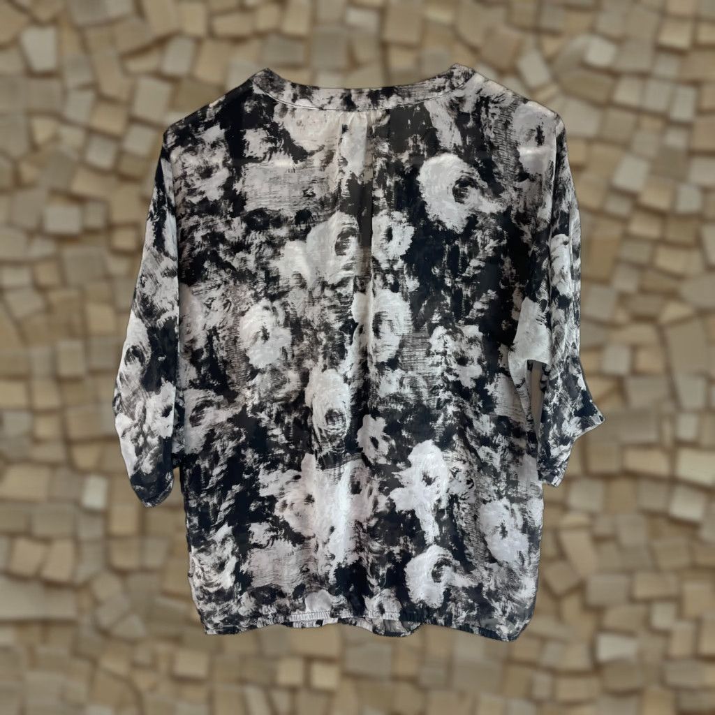 Gap Gap Blouse Shirt Women's M Black Floral Short Sleeve Layered Placket V-Neck Casual Modern Basic Size M / US 6-8 / IT 42-44 - 1 Thumbnail