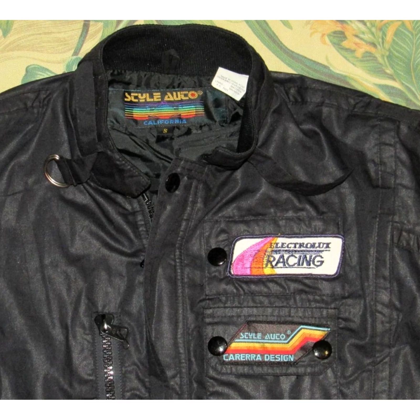 Carrera Vtg STYLE AUTO Carrera Design Electrolux Racing Jacket Small Mens Black Polyester blend Jacket XS Small Black 65% Polyester 35% Cotton Size US S / EU 44-46 / 1 - 2 Thumbnail