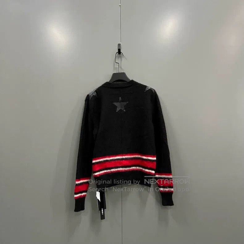 Givenchy Givenchy Black five-pointed star printed sweater Size US XS / EU 42 / 0 - 2 Thumbnail