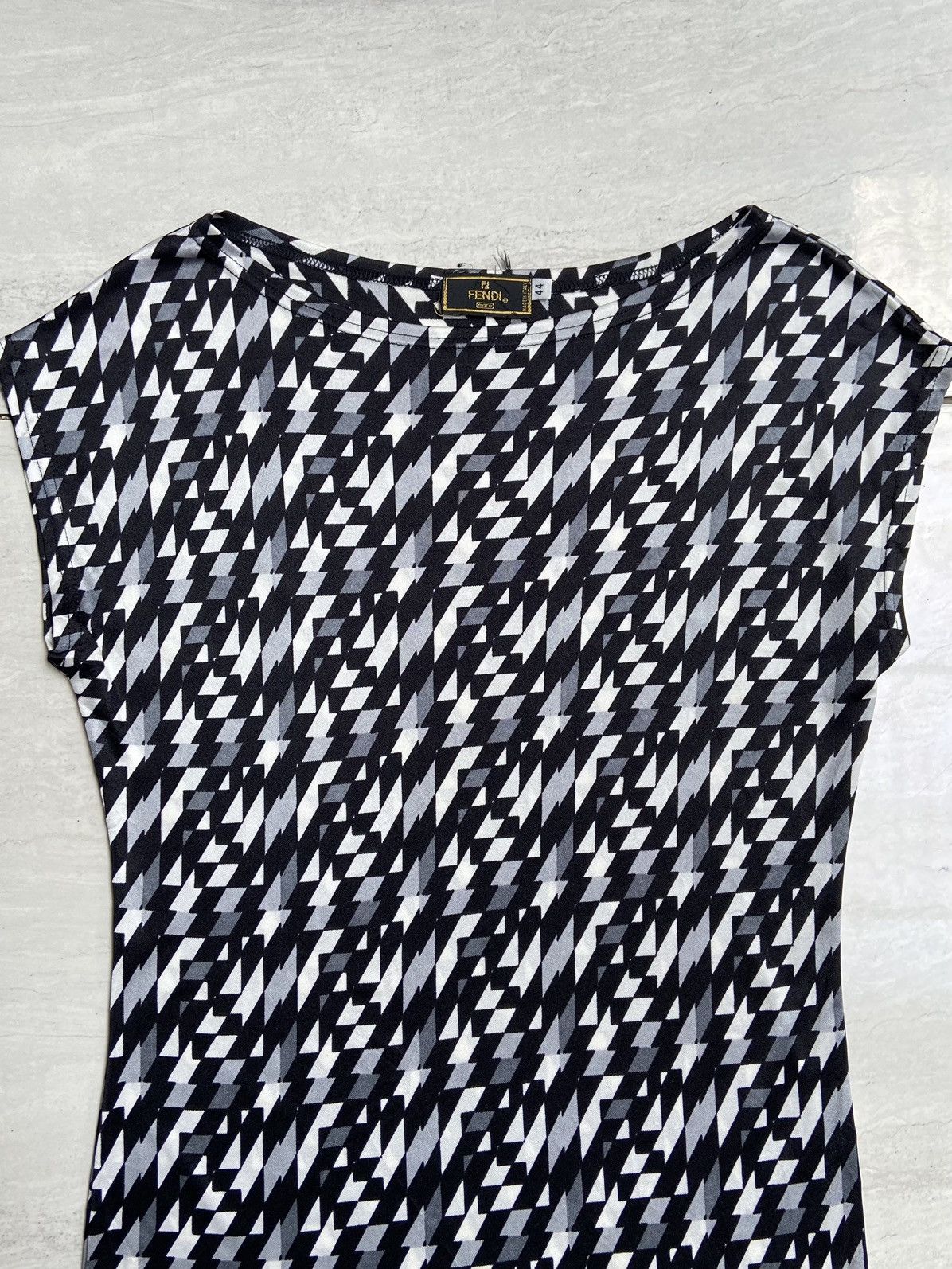 Fendi FENDI Motive T-shirt Size US XXS / EU 40 - 8 Thumbnail