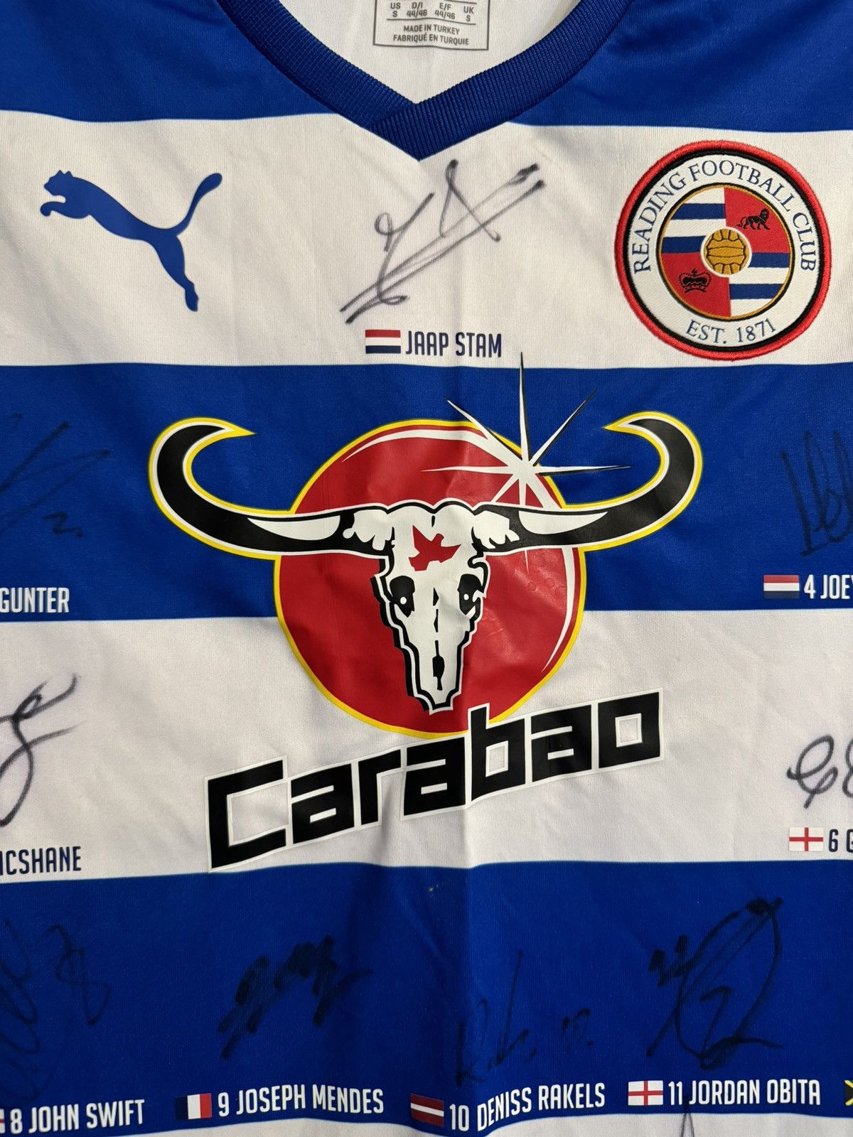 Puma × Vintage Reading 2016/17 Puma Jersey All Team Autographs Blokcore S Size US S / EU 44-46 / 1 - 9 Thumbnail