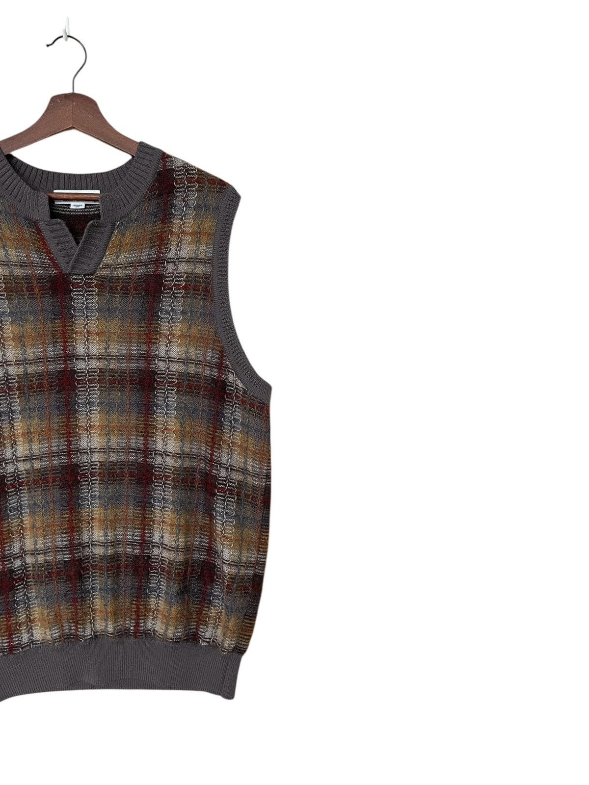 Vintage Vintage Brand Aramis Aoudima Mohair Knitwear Vest 1990s Size US L / EU 52-54 / 3 - 4 Thumbnail
