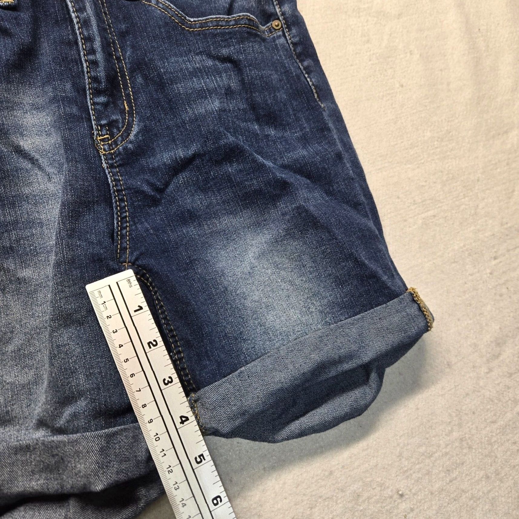 Denime Indigo Rein Denim Shorts Bermuda Adults Women 7 Blue Solid 5-Pocket Embroidered Cuffed Between Button Machine Washable 90s Theme? Size 28" / US 6 / IT 42 - 5 Thumbnail
