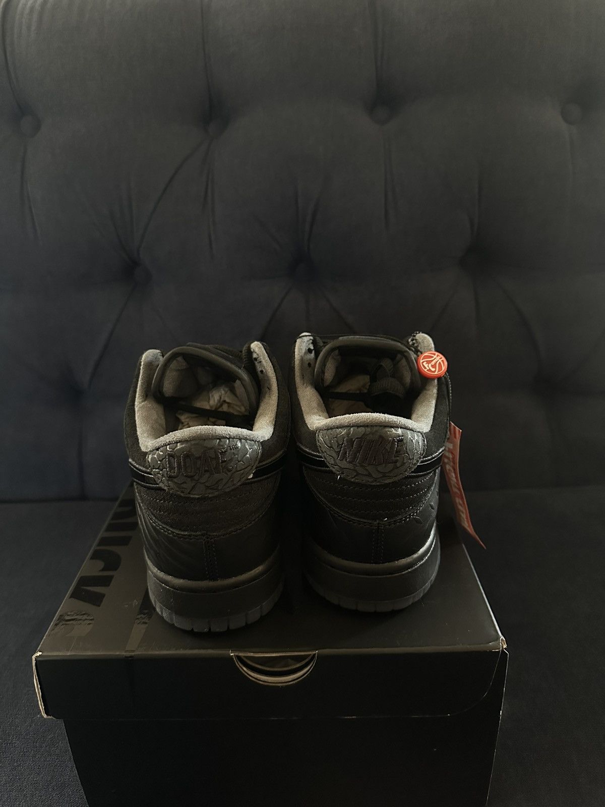 Nike NIKE DUNK LOW UO LUXE/ birds of a feather/ what the duck? Size US 10 / EU 43 - 4 Thumbnail