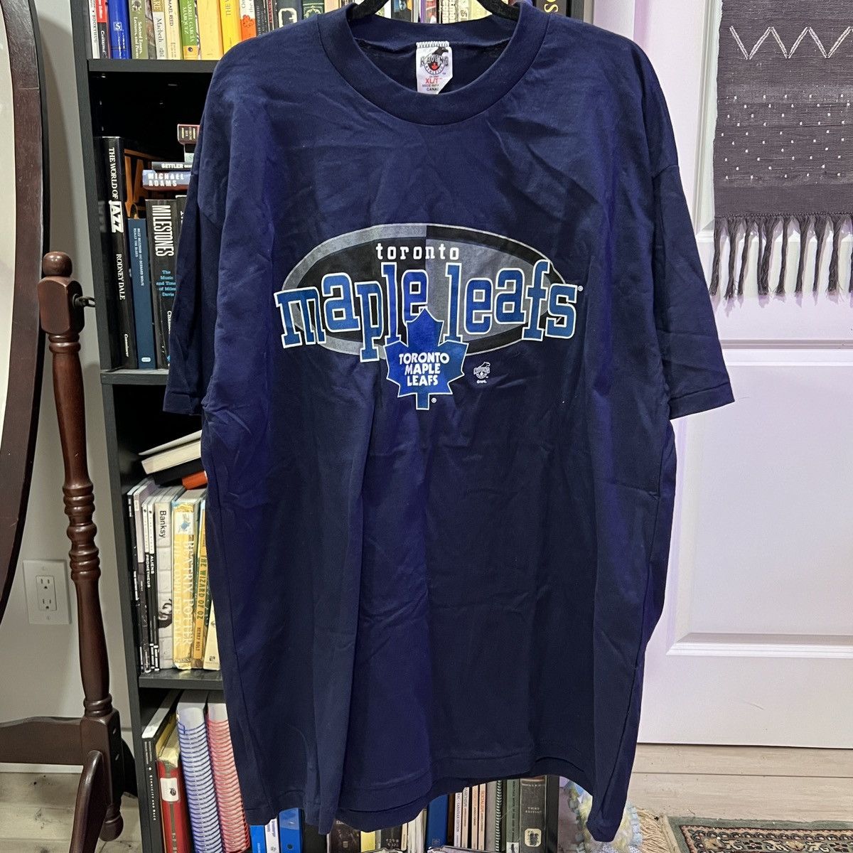 NHL vintage toronto maple leafs t shirt Size US XL / EU 56 / 4 - 1 Thumbnail