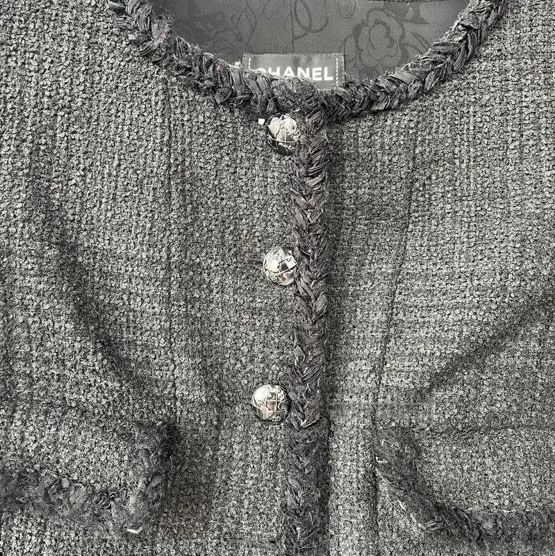 Chanel Chanel Black Women's Jacket Size S . Size S / US 4 / IT 40 - 8 Thumbnail
