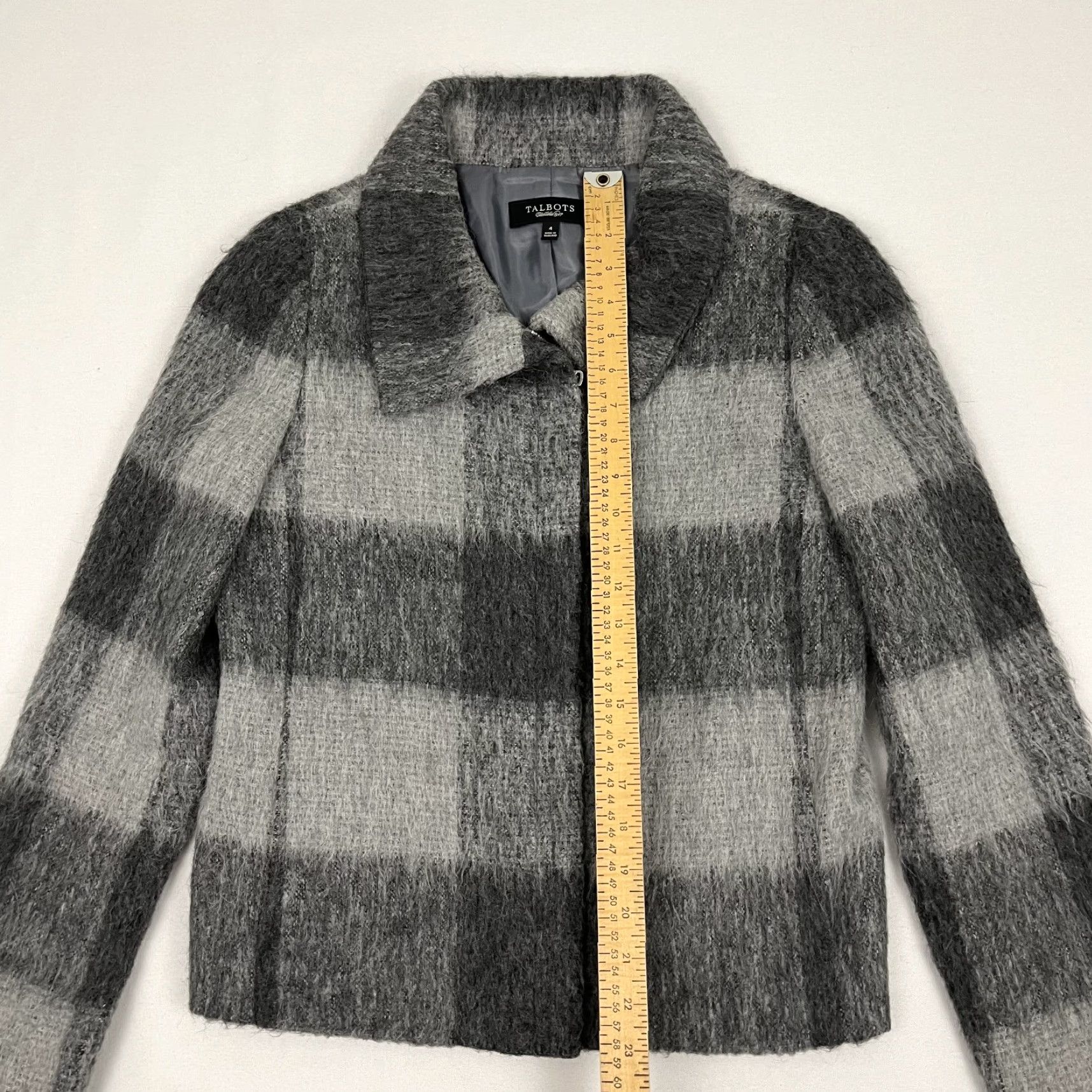Talbots **Talbots Women's Gray Wool Alpaca Blazer Jacket Size 4 Classic** User: **Talbots Women's Gray Wool Blazer Jacket Size 4 Classic** Size S / US 4 / IT 40 - 4 Thumbnail