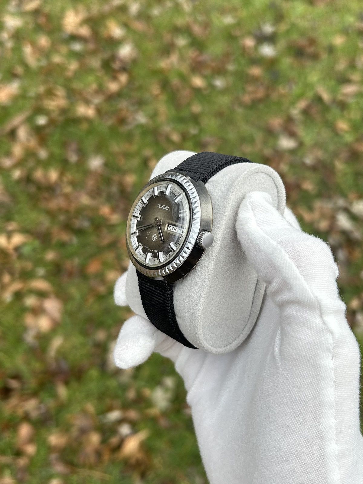 Vintage Vintage Raketa Watch Made In USSR Soviet Mechanical 1980s Size ONE SIZE - 14 Thumbnail