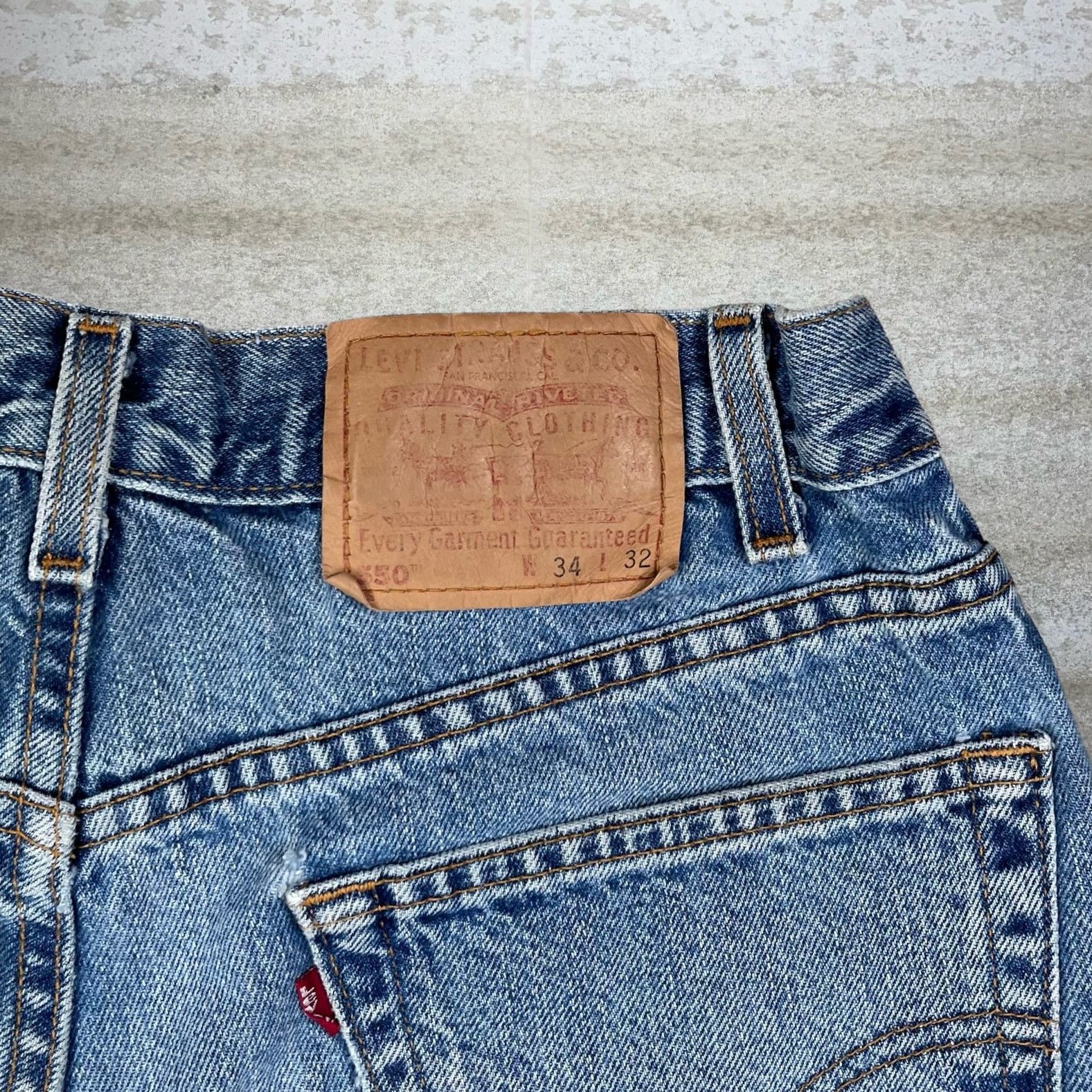 Levi's Vintage 90s Levis Jeans 550 34x32 Relaxed Fit Medium Wash Size US 34 / EU 50 - 4 Thumbnail