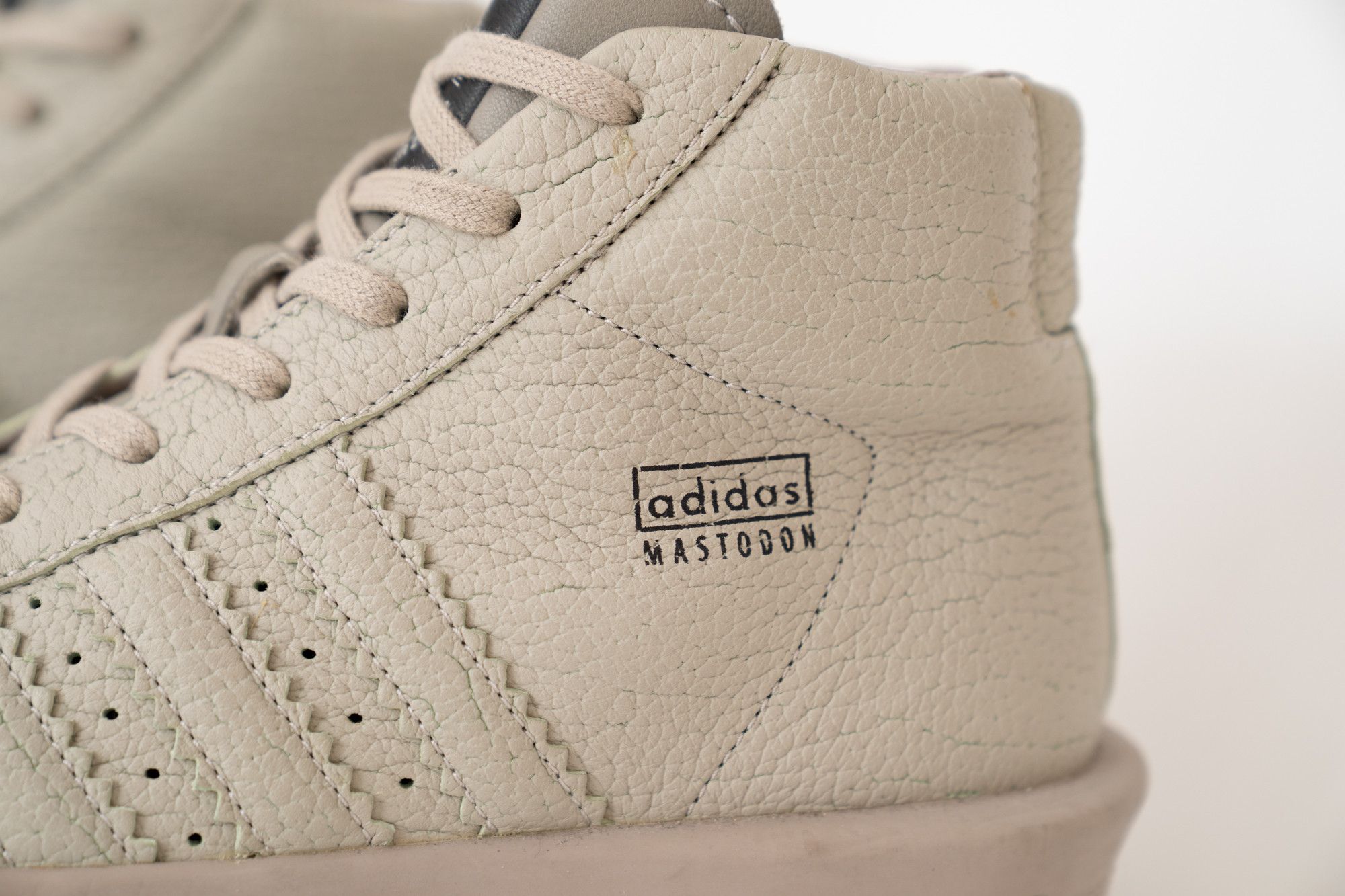 Adidas × Rick Owens Rick Owens x adidas Mastodon Pro Model Pearl US8.5 26.5 Rare Size US 8.5 / EU 41-42 - 4 Thumbnail