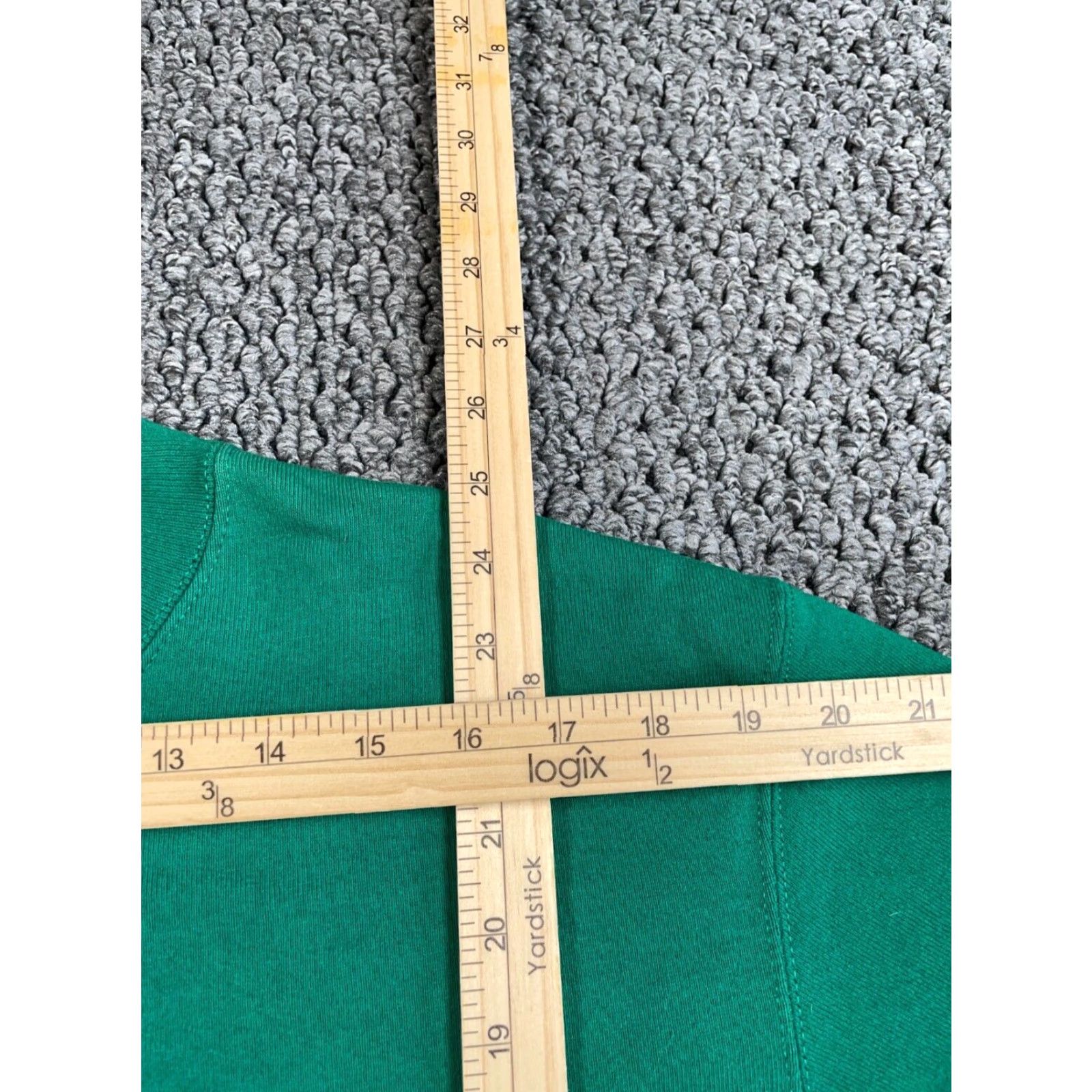 Vintage VINTAGE B.V.D Sweatshirt Christmas Stocking Green 80s Adult Large Raglan Long Sleeve Crew Neck 50-50 Cotton Polyester Fleece Pullover Size L / US 10 / IT 46 - 7 Thumbnail