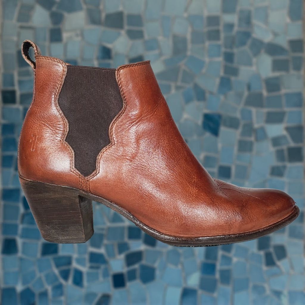 Frye FRYE Jackie Gore Stitching Horse Booties Brown Saddle Dakota Leather Women's US 8.5 B Chelsea Leather Boots Size US 9 / IT 39 - 1 Thumbnail