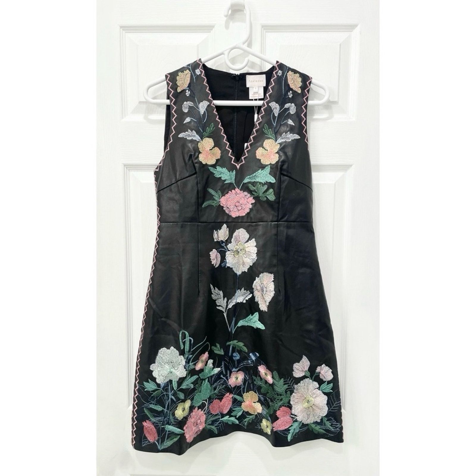 Anthropologie Anthropologie Foxiedox Vegan Leather Embroidered Dress 6 Size M / US 6-8 / IT 42-44 - 1 Thumbnail