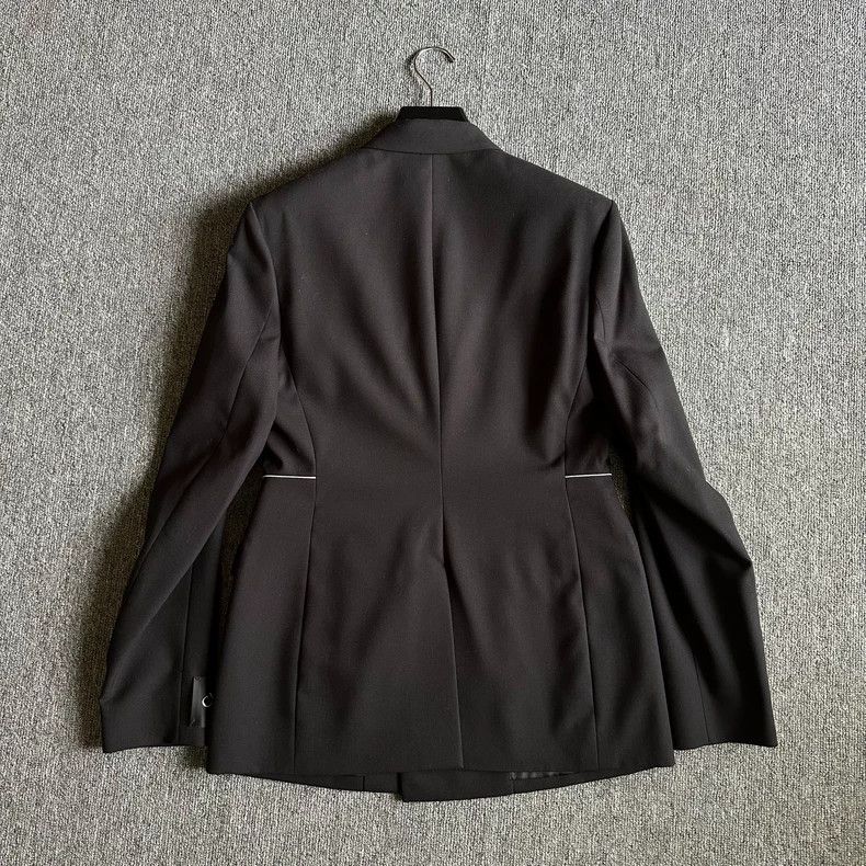 Dior Dior Double-breasted white armband suit Size US S / EU 44-46 / 1 - 5 Thumbnail