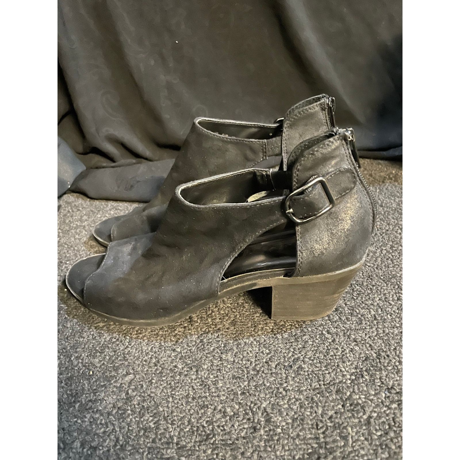 Other Carlos Santana Black Suede Peep Toe Bootie Women’s 8.5 M Size US 8.5 / IT 38.5 - 4 Thumbnail