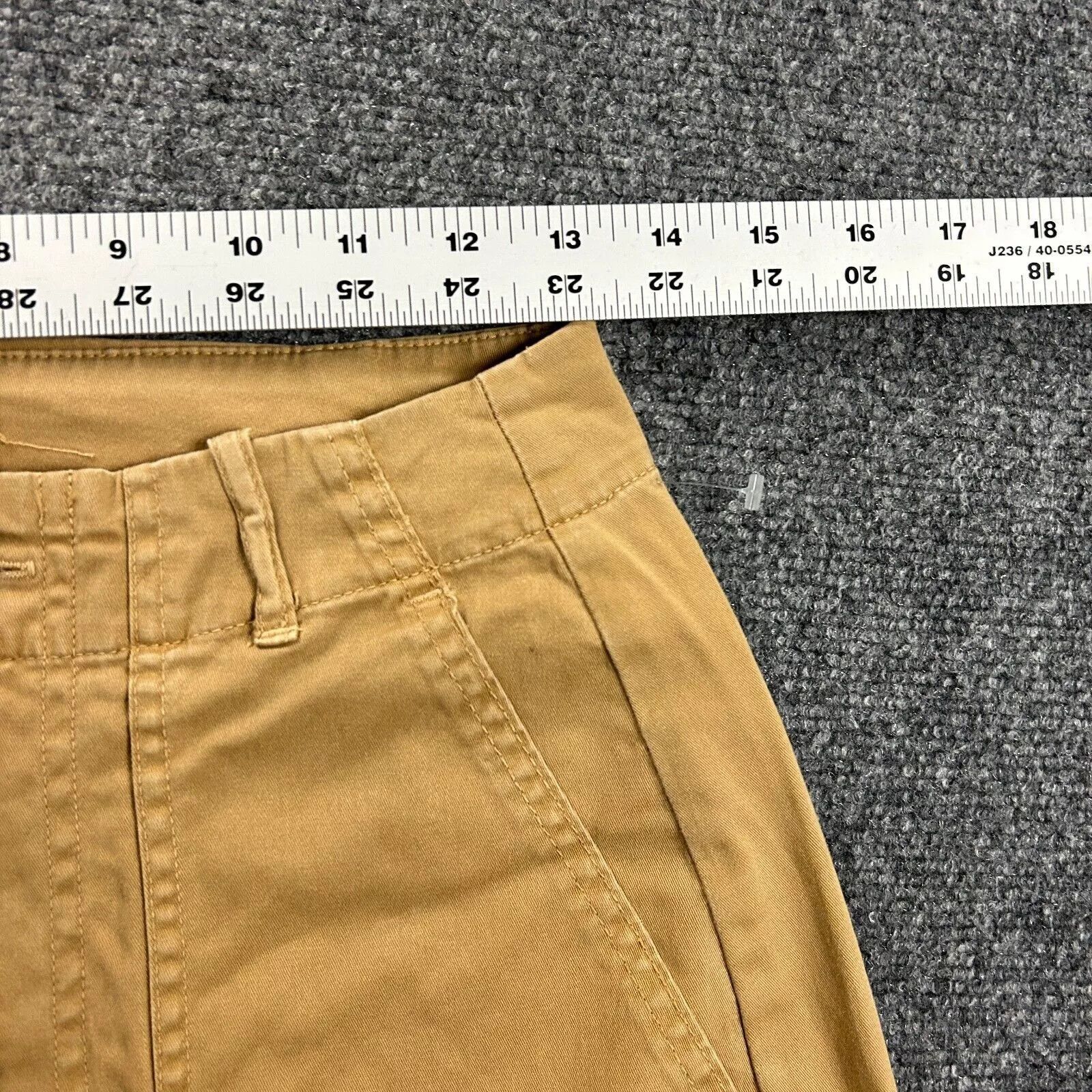 Pull & Bear Pull & Bear Pants Womens 4 Beige Cargo Tapered Chino Capri Size 27" / US 4 / IT 40 - 5 Thumbnail