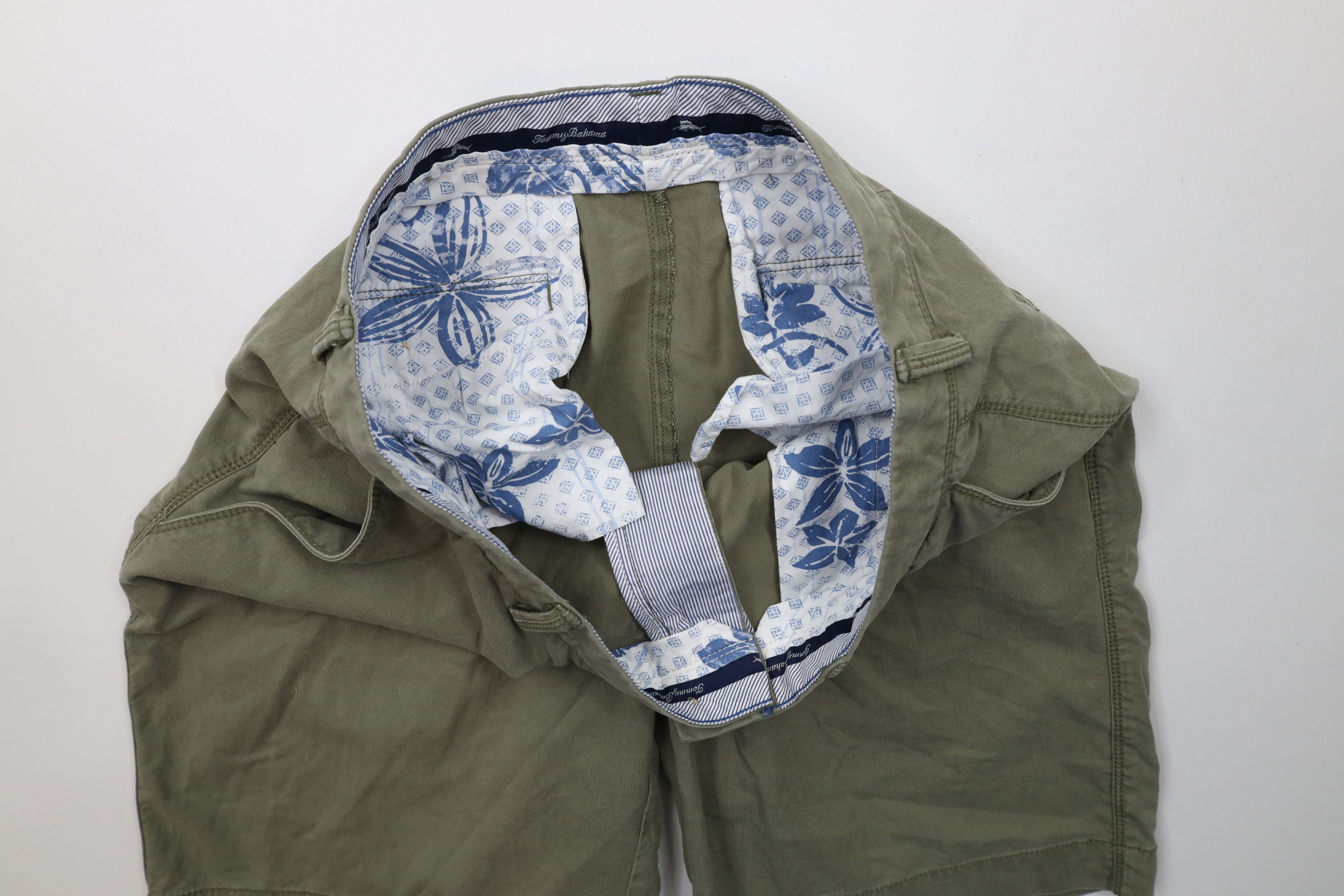 Tommy Bahama × Vintage Vintage Y2K Tommy Bahama Knee Golfing Chino Shorts Green Size US 34 / EU 50 - 8 Thumbnail