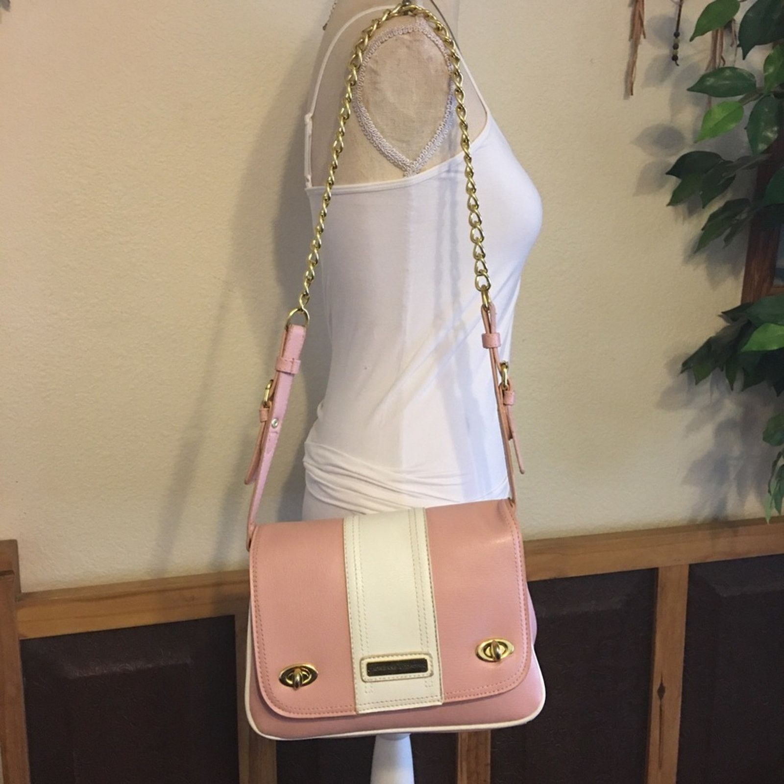 Other Adrienne Vittadini pink gold chain crossbody bag Size ONE SIZE - 3 Thumbnail