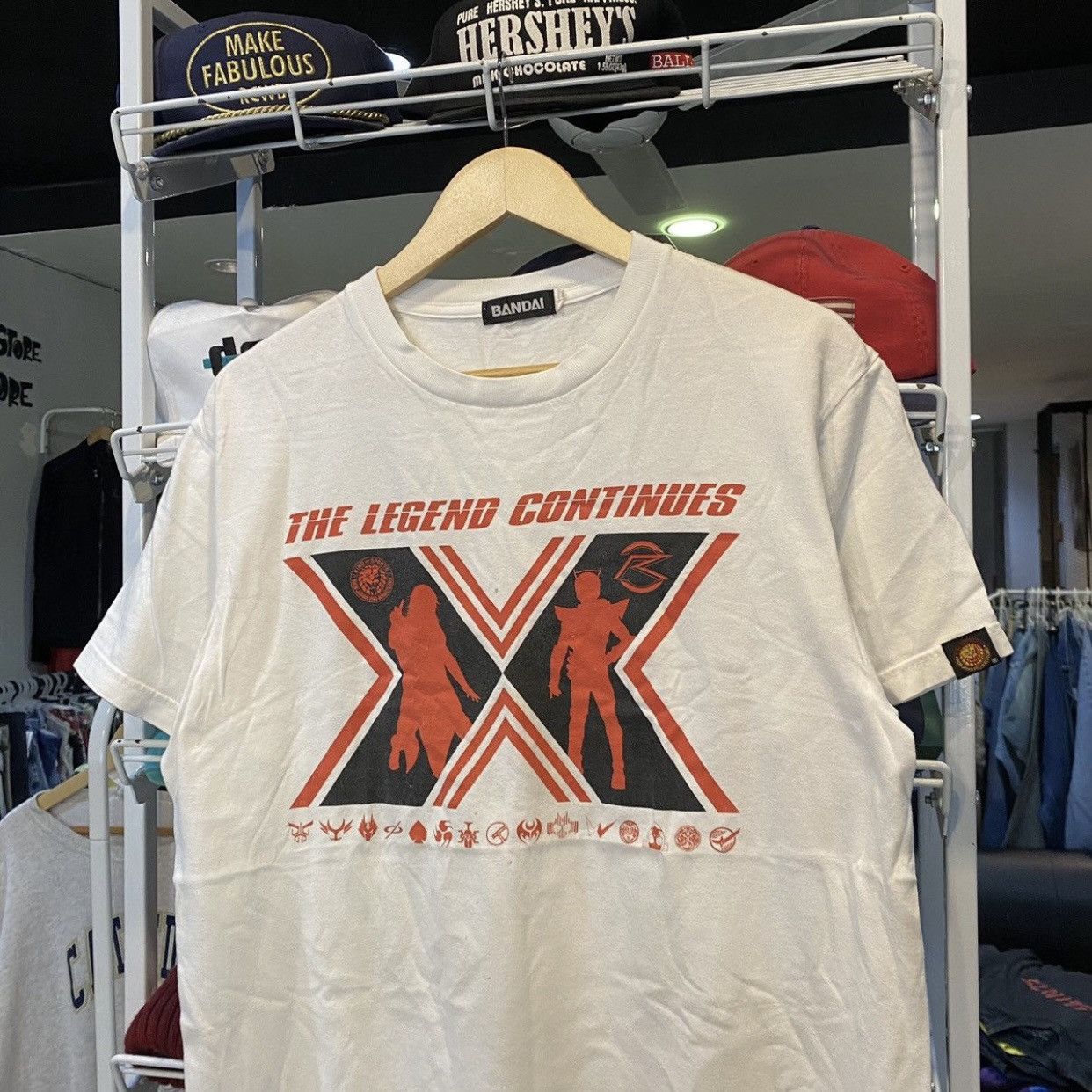 Japanese Brand Vintage NJPW Kamen Rider Bandai 'The Legend Continues' Tee Size US L / EU 52-54 / 3 - 3 Thumbnail
