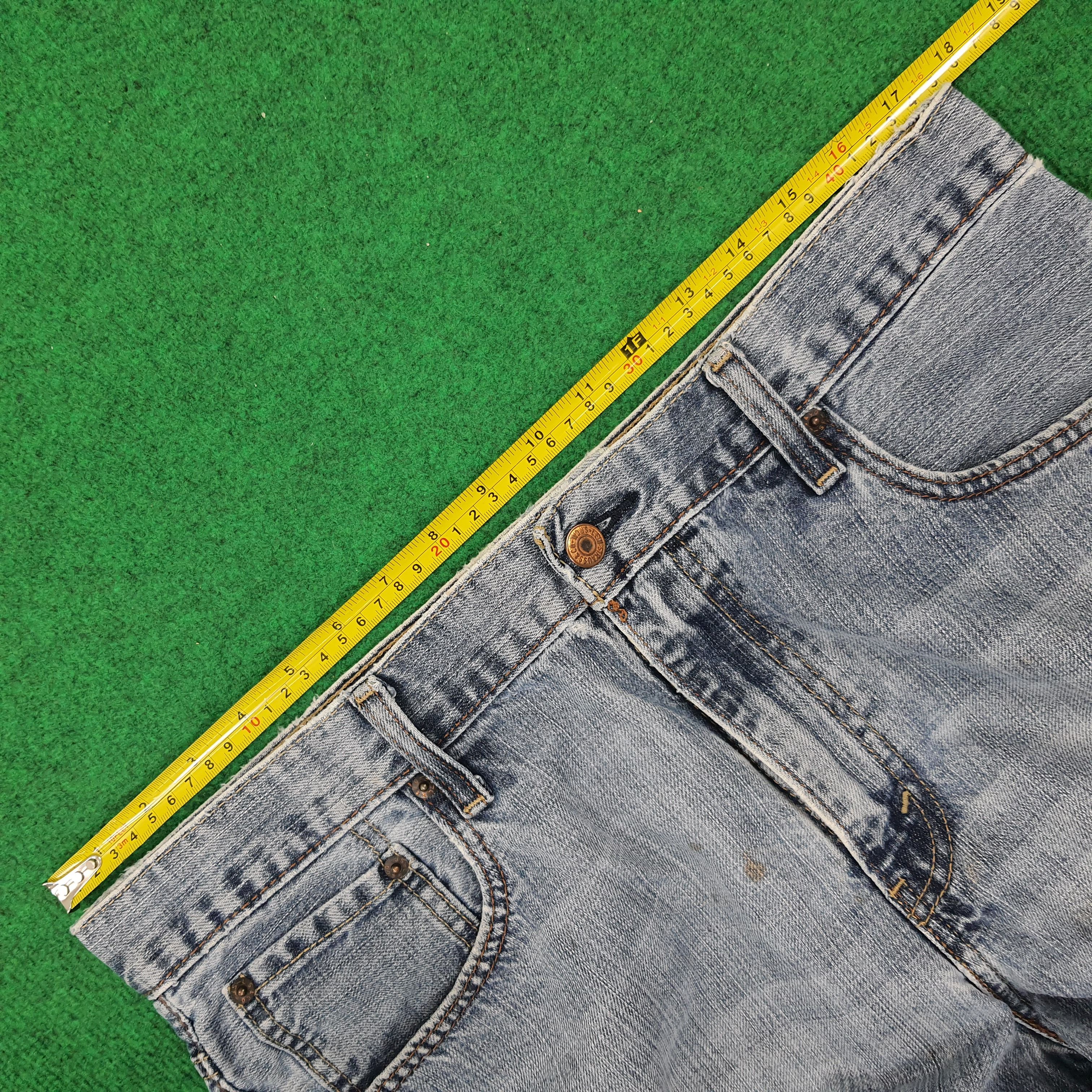 Levi's × Vintage Vintage Levi's 569 Loose Straigh America Short Denim Size US 34 / EU 50 - 12 Thumbnail