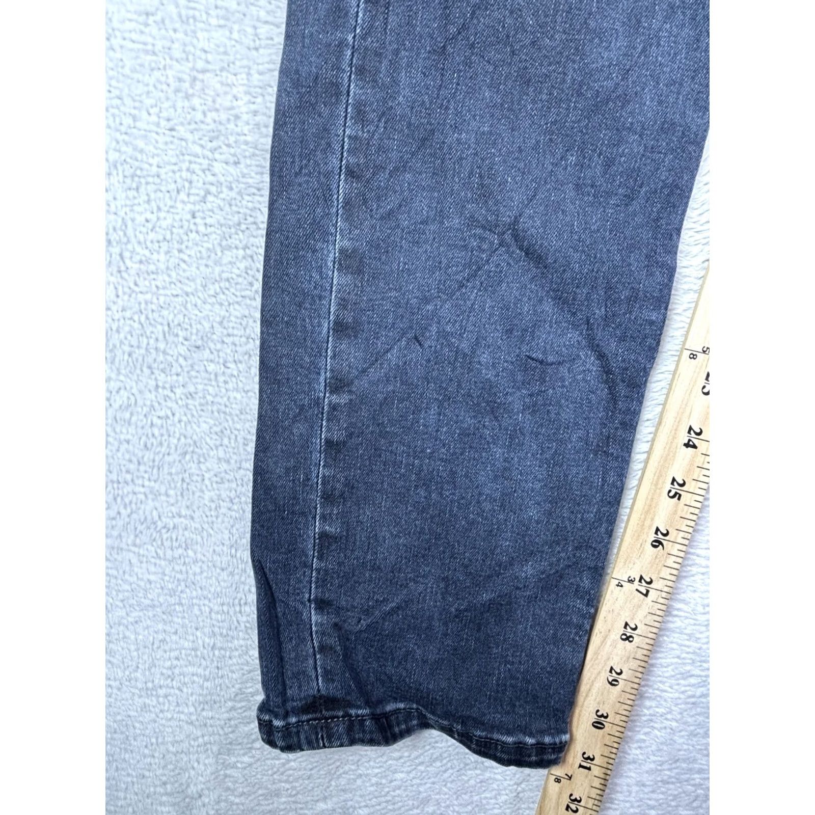 Levi's VINTAGE Levi's 511 Jeans Men Slim 34x32 Distressed Denim Straight Leg 5-Pocket USA 90s Mens Jeans Blue Size US 34 / EU 50 - 4 Thumbnail