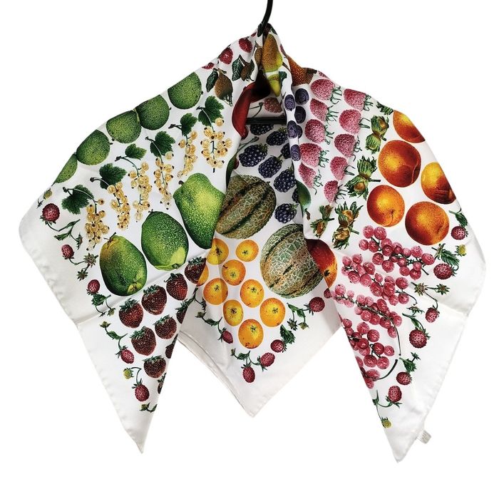 Gucci Gucci scarf Grailed