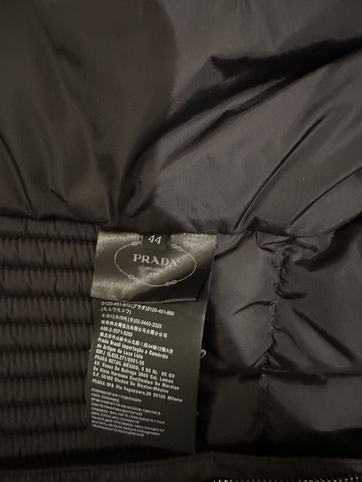 Prada Prada fitted black puffer Size M / US 6-8 / IT 42-44 - 5 Thumbnail