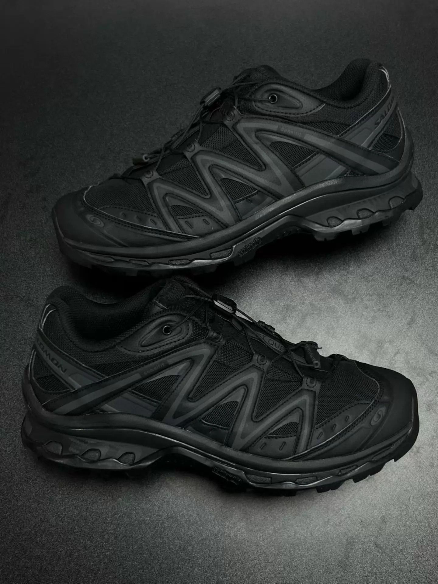 Salomon Salomon XT-Quest Black 42.5EU Nearnew Trail Shoes Size US 9.5 / EU 42-43 - 4 Thumbnail