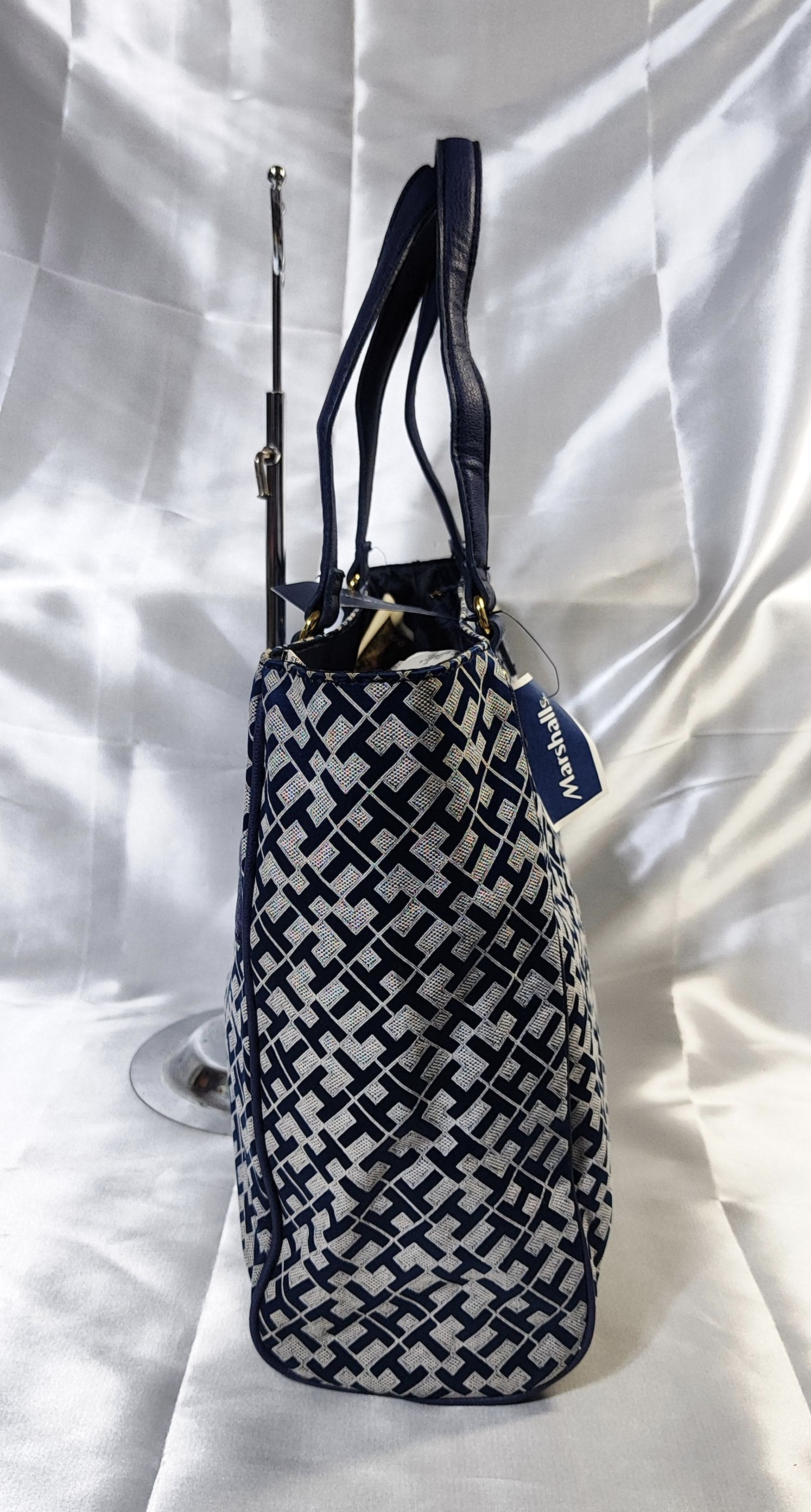 Tommy Hilfiger Tommy Hilfiger TH Logo Buckle AOP Print Large Tote Bag Size ONE SIZE - 12 Thumbnail