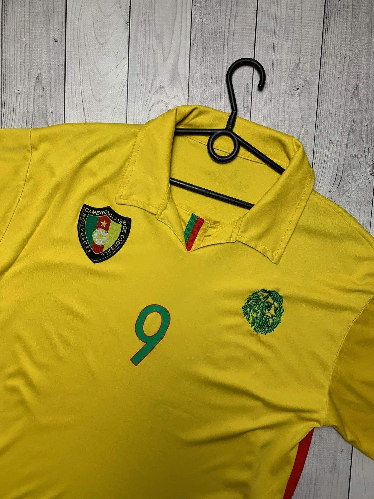 Vintage Vintage 9 Eto’o Cameron yellow tee rare Size US M / EU 48-50 / 2 - 3 Thumbnail