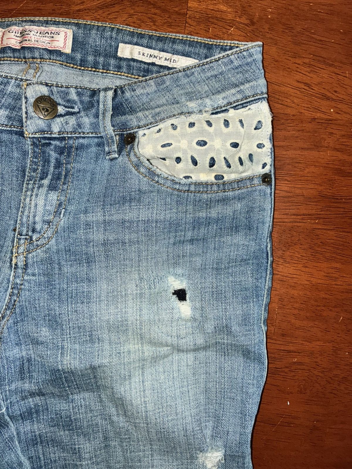 Guess Guess Jean Skinny Mid Women’s Size 26 Distressed Y2K Grunge Size 26" / US 2 / IT 38 - 3 Thumbnail