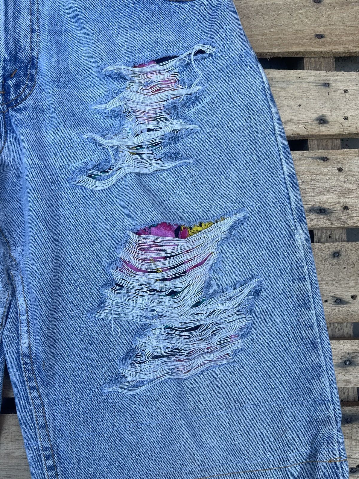 Levi's × Levi's Vintage Clothing 90s Vintage Levis 560 Distressed Denim Cropped Pants Size US 30 / EU 46 - 6 Thumbnail
