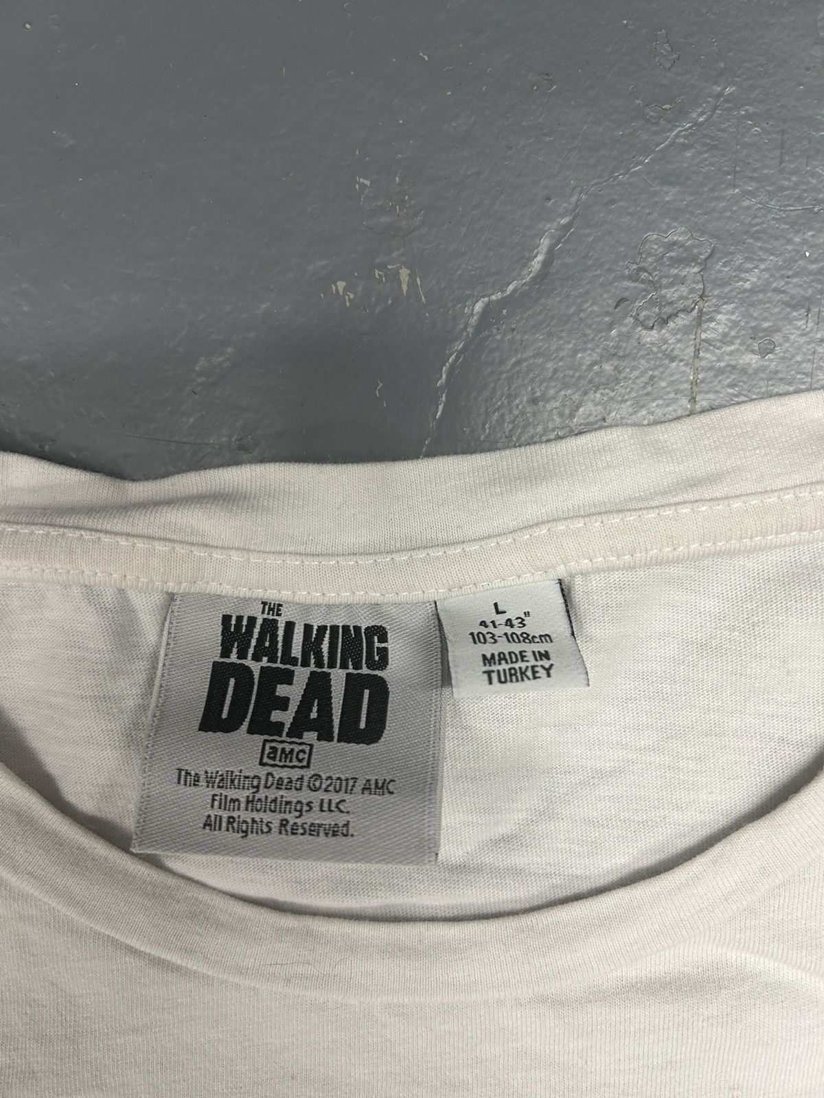Garbage TV Essential Y2K The Walking Dead “Lucille” Graphic Tee Shirt Size US L / EU 52-54 / 3 - 2 Thumbnail