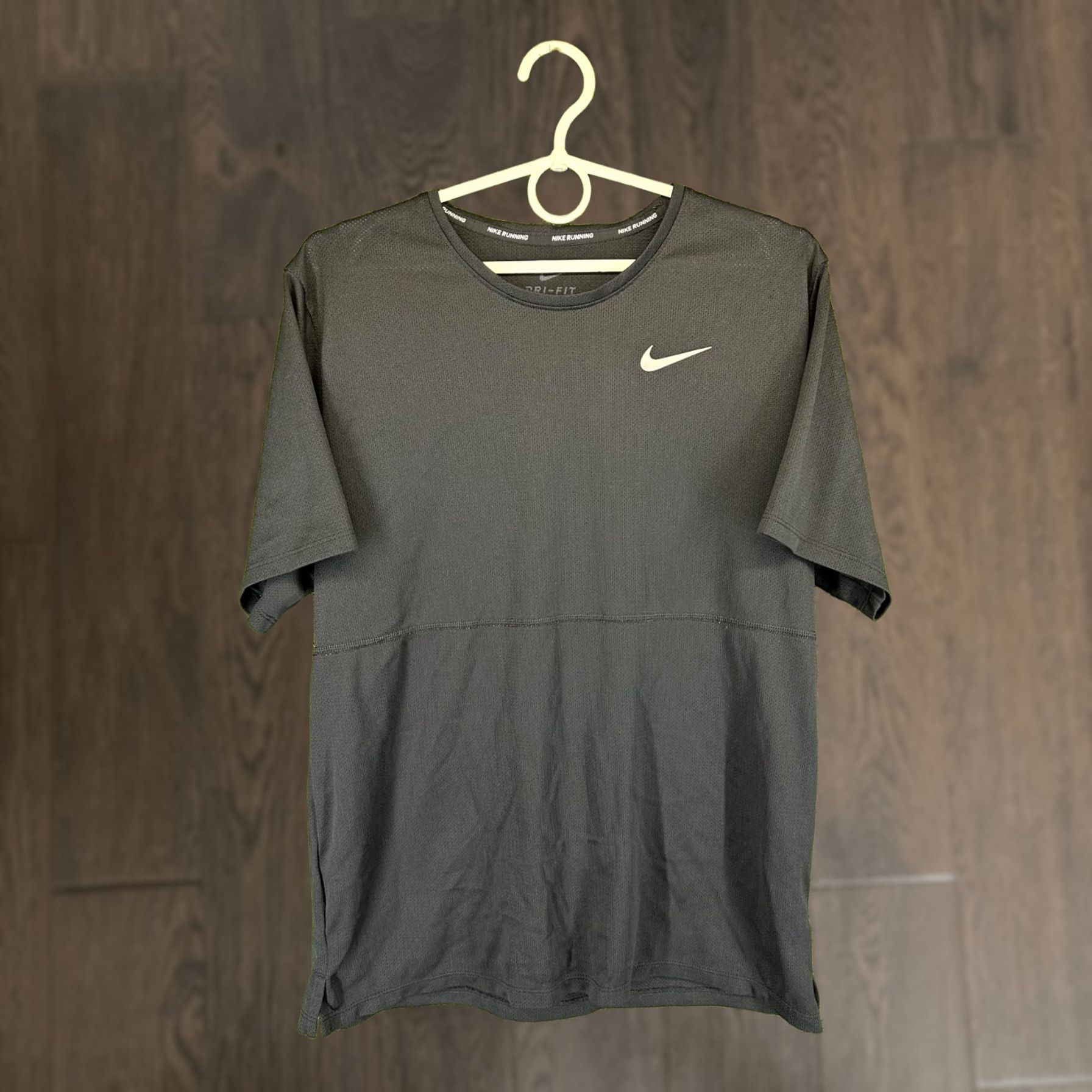 Nike Nike Running Dri-Fit Original 2021 Run Training Men Shirt Jersey T-Shirt M Black 2021 Nike Running Men's Shirt Short Sleeve Jersey 100% Polyester Size US M / EU 48-50 / 2 - 1 Thumbnail