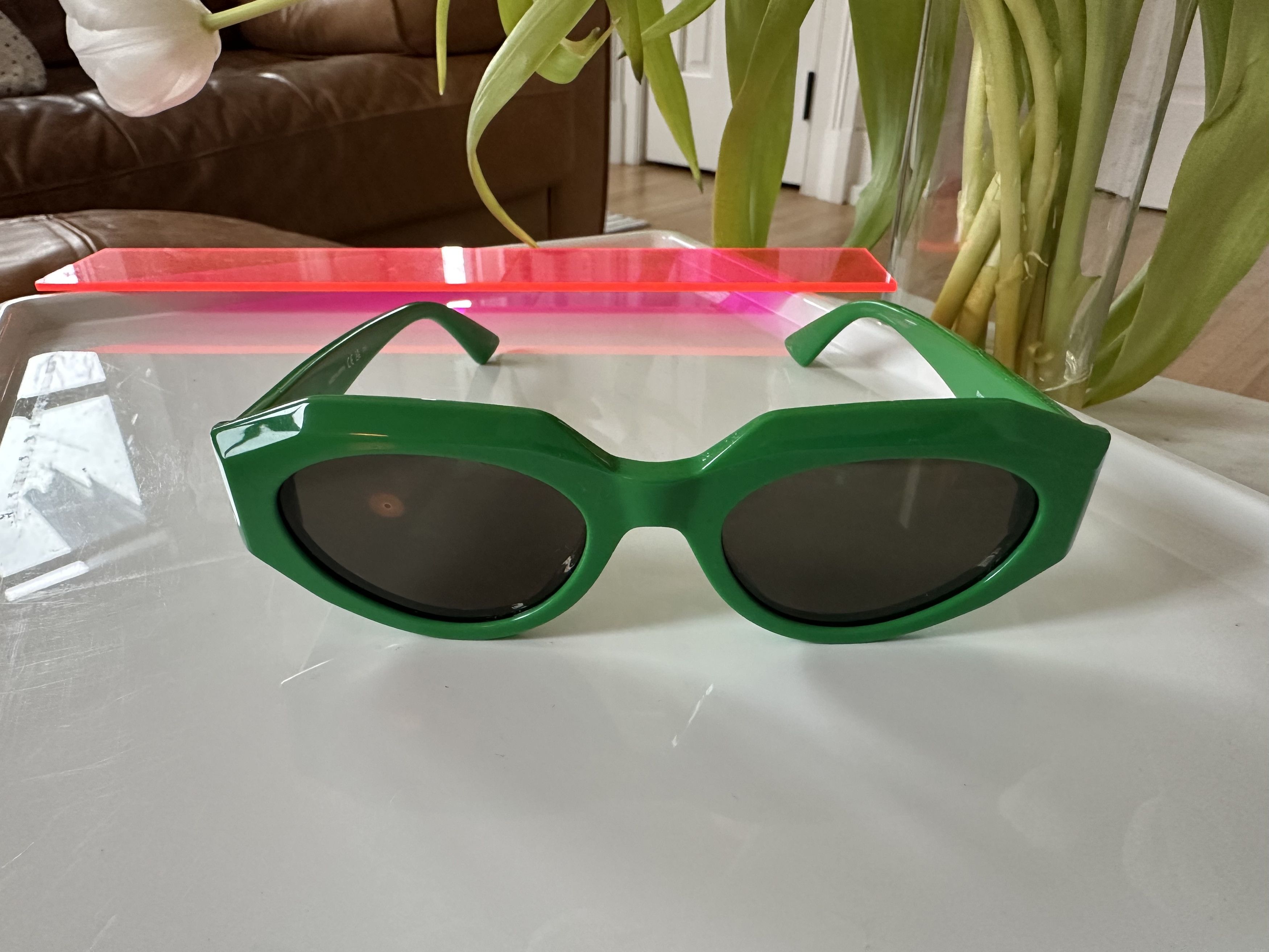 Bottega Veneta BOTTEGA VENETA - Facet Oval Sunglasses in Green. Unisex Size ONE SIZE - 2 Thumbnail