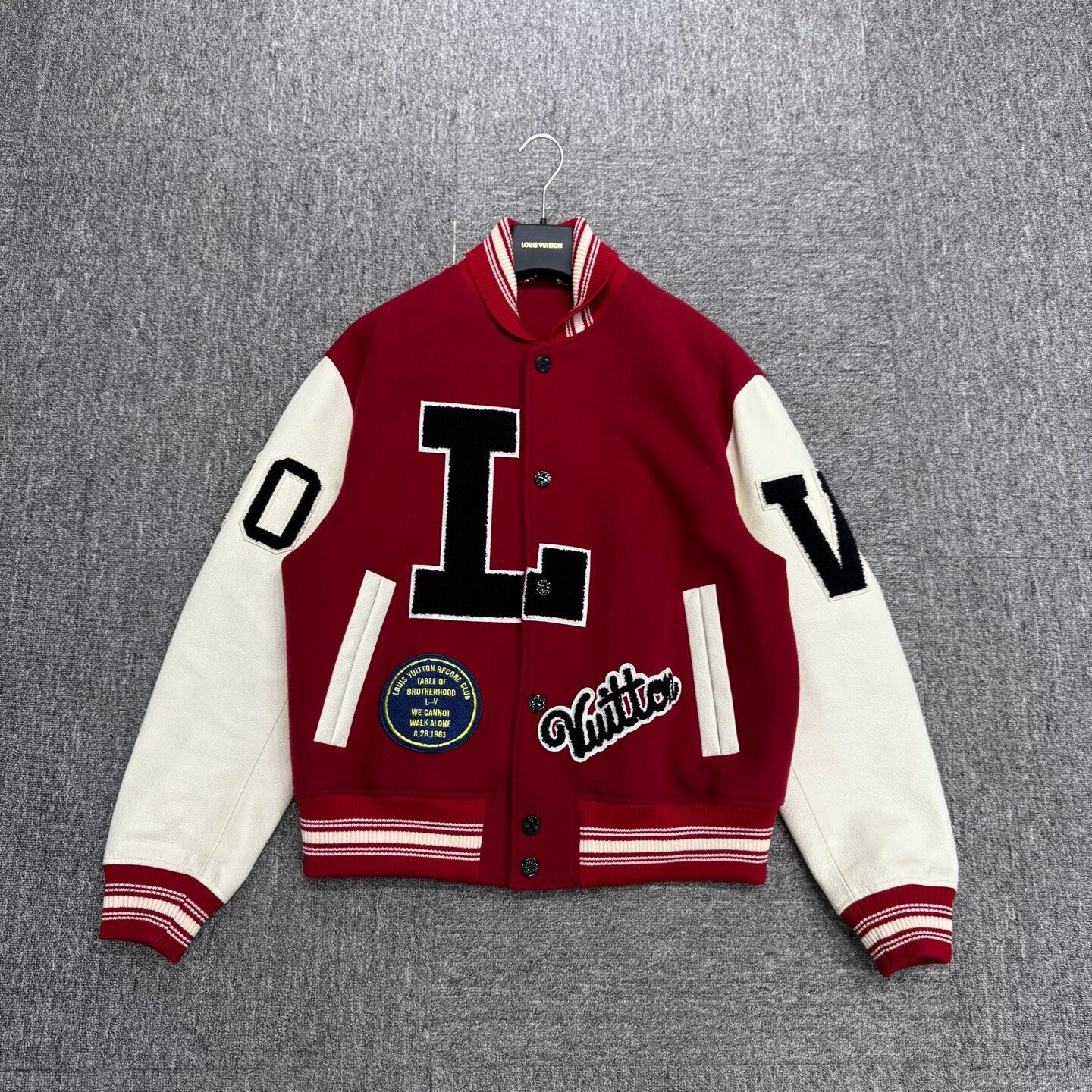 Louis Vuitton louis vuitton red and white varsity jacket Size US L / EU 52-54 / 3 - 1 Thumbnail
