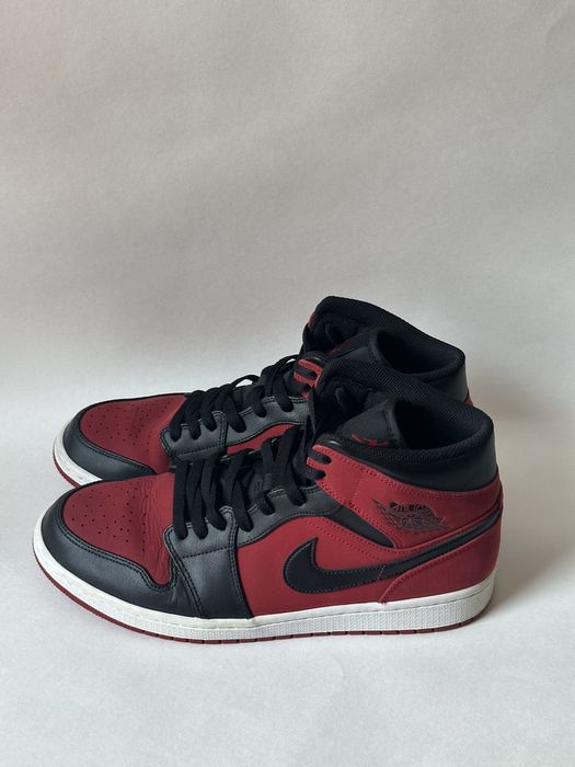jordan 1 mid reverse banned
