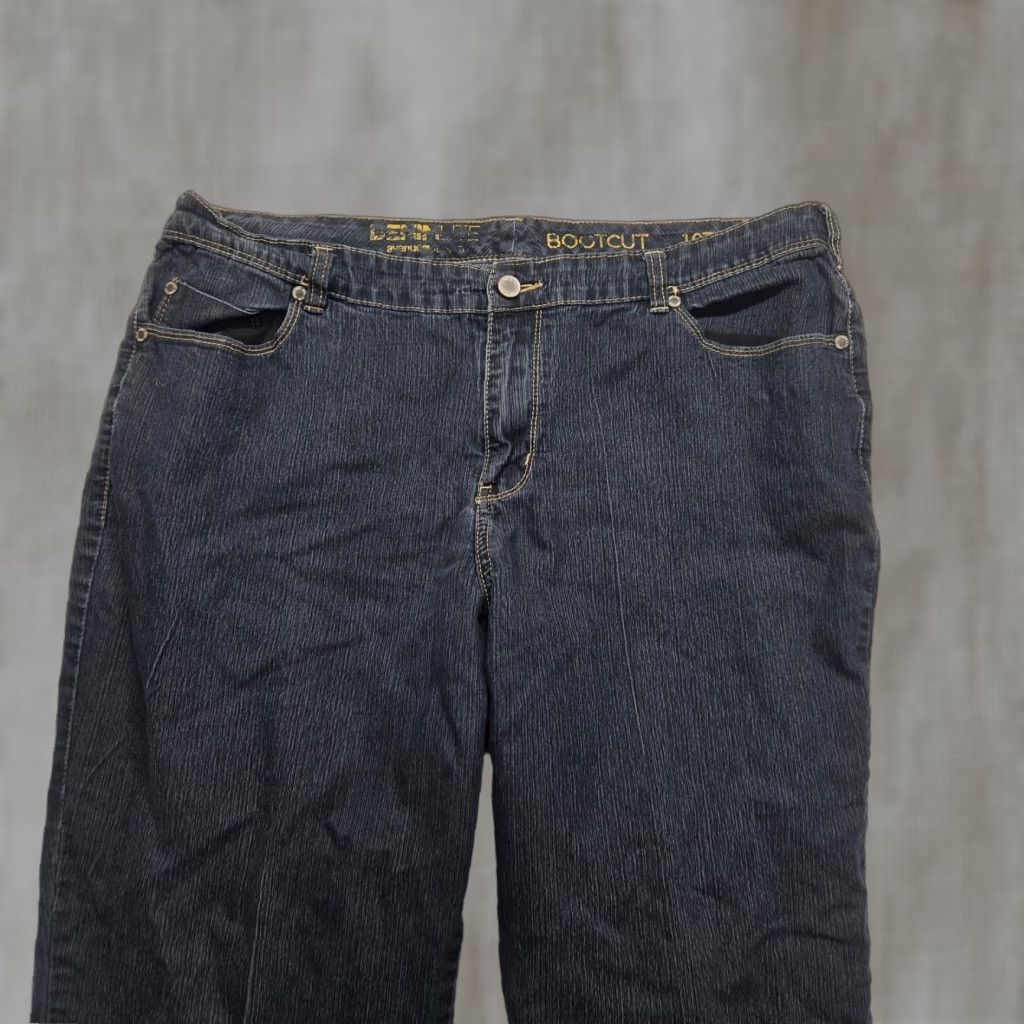 Lee Lee Jeans Women High Rise Bootcut Denim Pants Adult Size 16 Blue 5-Pocket Logo Zipper Button 90s USA Preppy Vintage: No Mens Womens Girls? Size 38" / US 16 / IT 52 - 1 Thumbnail