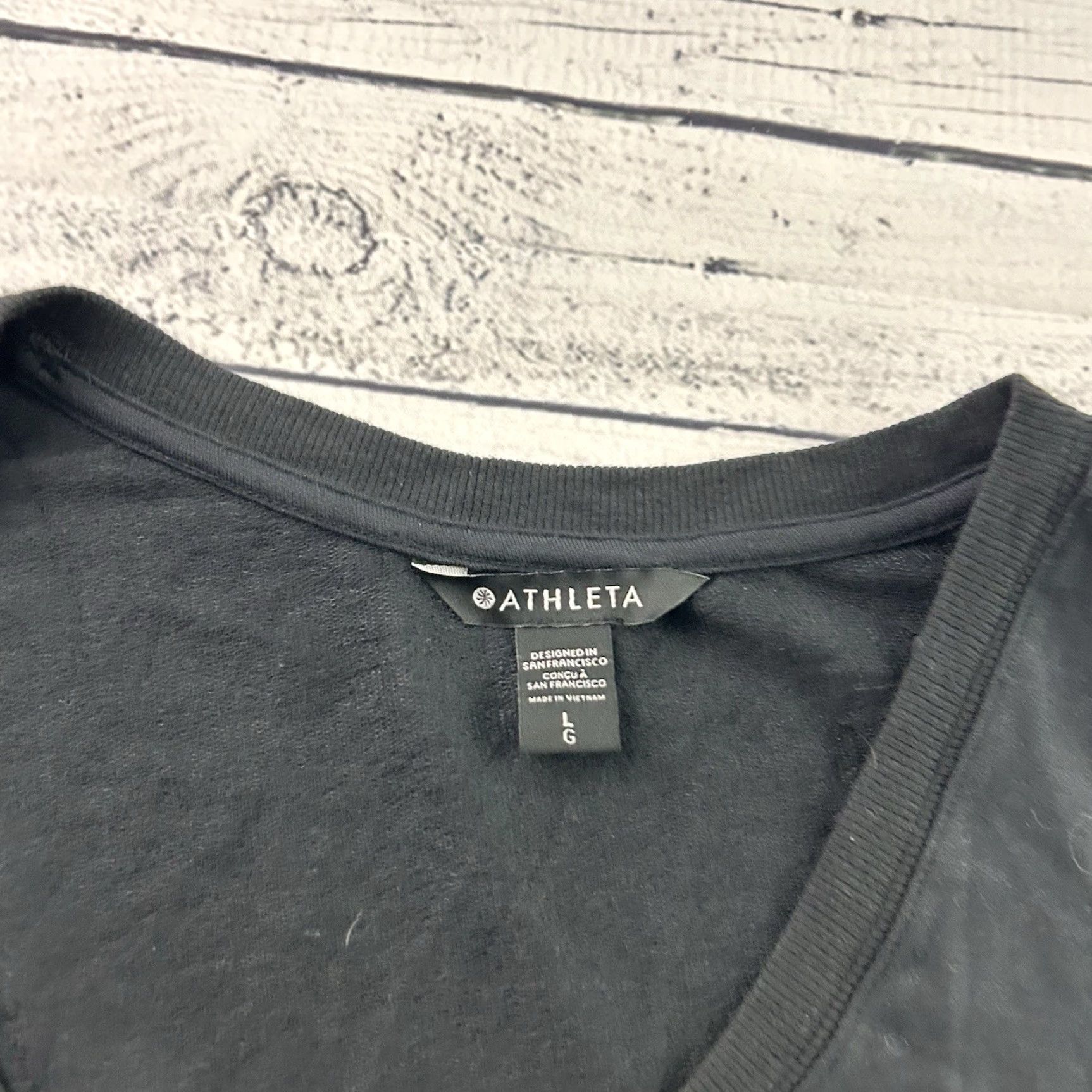 Athleta Athleta Sweatshirt V-Neck Black Women L Large Sunrise? Size L / US 10 / IT 46 - 3 Thumbnail