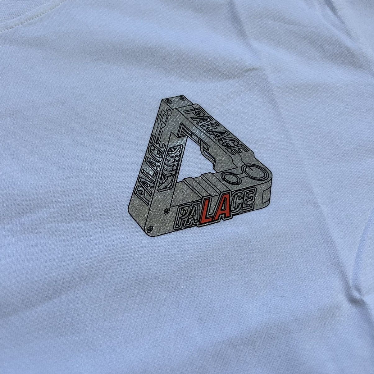Palace 2019 LOS ANGELES STORE OPENiNG EXCLUSiVE TERMiNATOR TEE Size US L / EU 52-54 / 3 - 8 Thumbnail