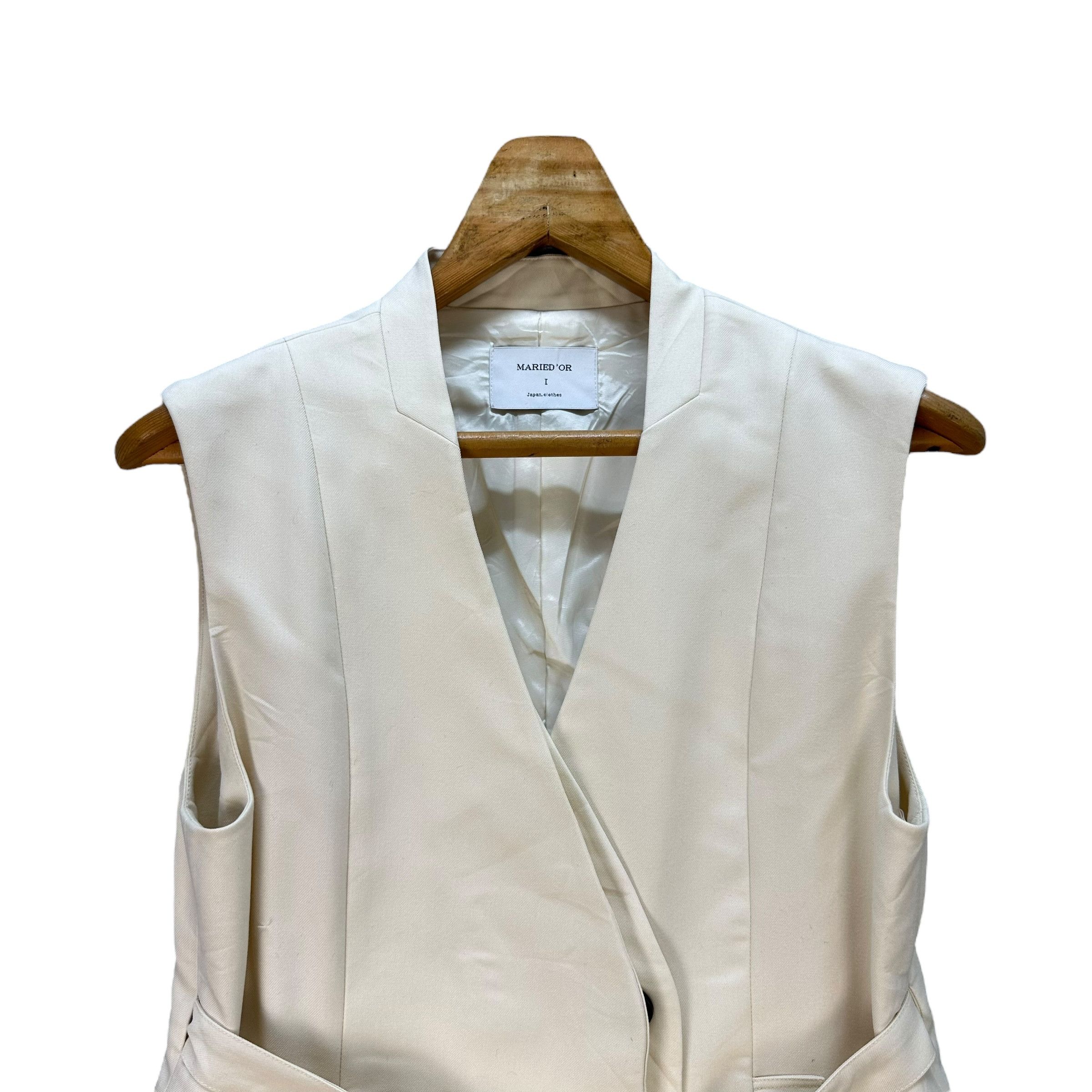 Japanese Brand MARIED'OR Sleeveless Belted Vest Jacket #A74-1779 Size S / US 4 / IT 40 - 2 Thumbnail