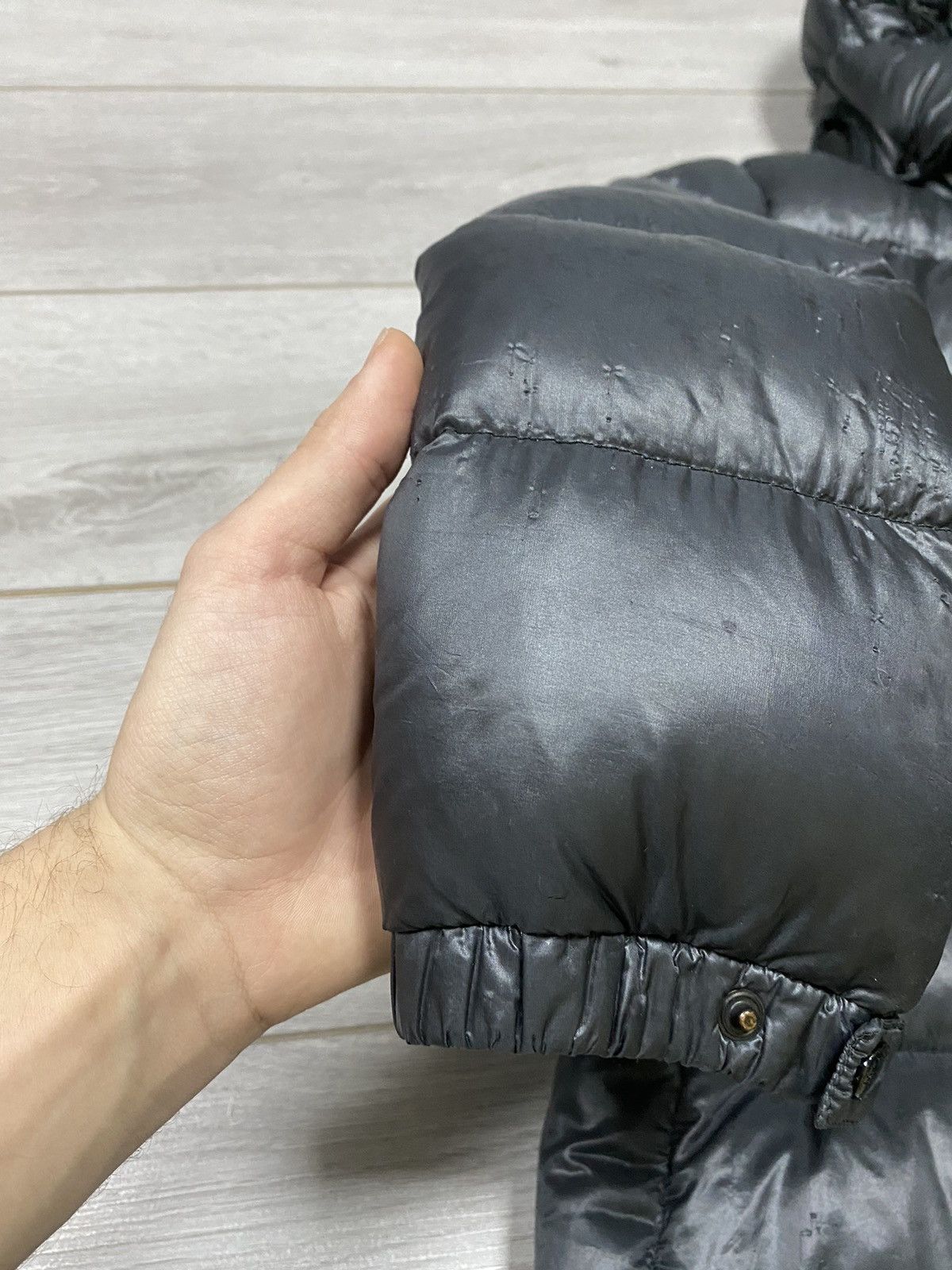 Moncler Moncler Berre Giubbotto puffer down jacket Size S / US 4 / IT 40 - 19 Thumbnail