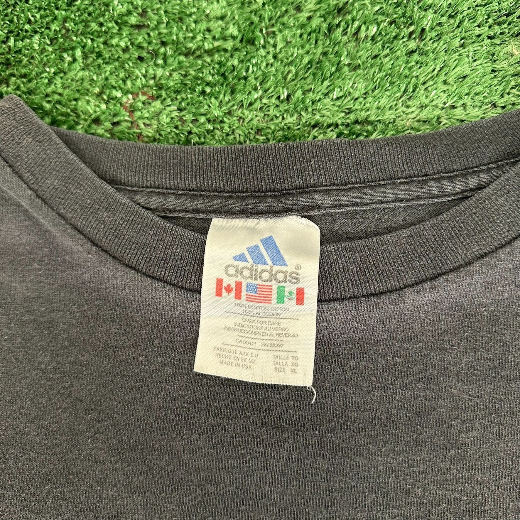 Adidas Vintage 90s Adidas Wavy Chest Stripe T-Shirt Boxy Sun Faded Size US XL / EU 56 / 4 - 4 Thumbnail